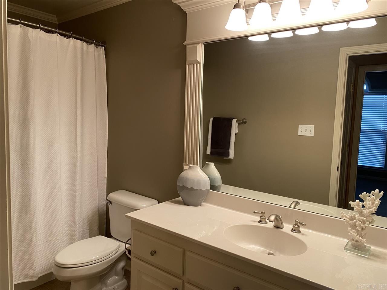 COUNTRY CLUB OF ARK THE - Residential