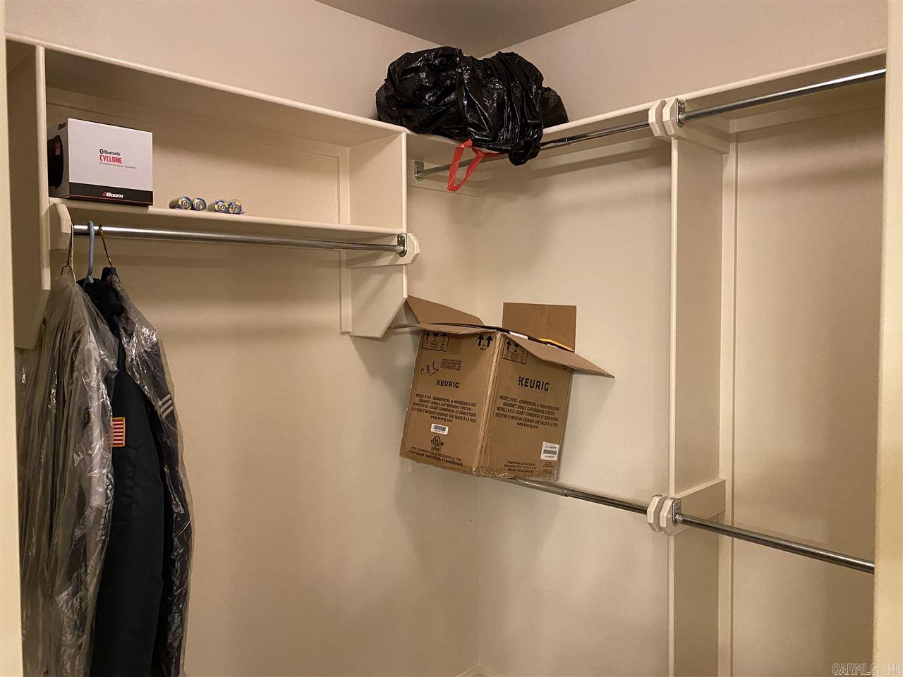 COUNTRY CLUB OF ARK THE - Residential