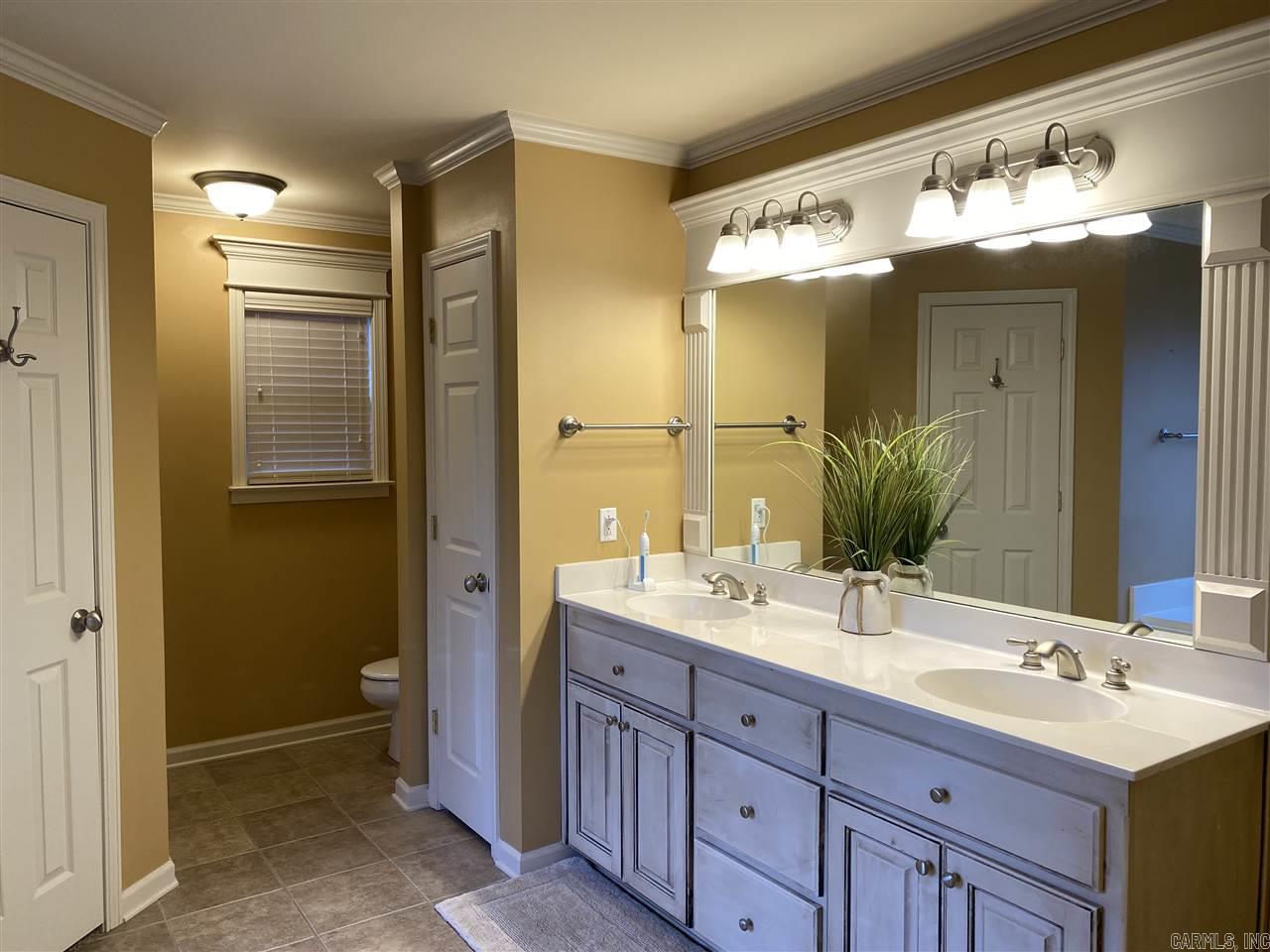 COUNTRY CLUB OF ARK THE - Residential