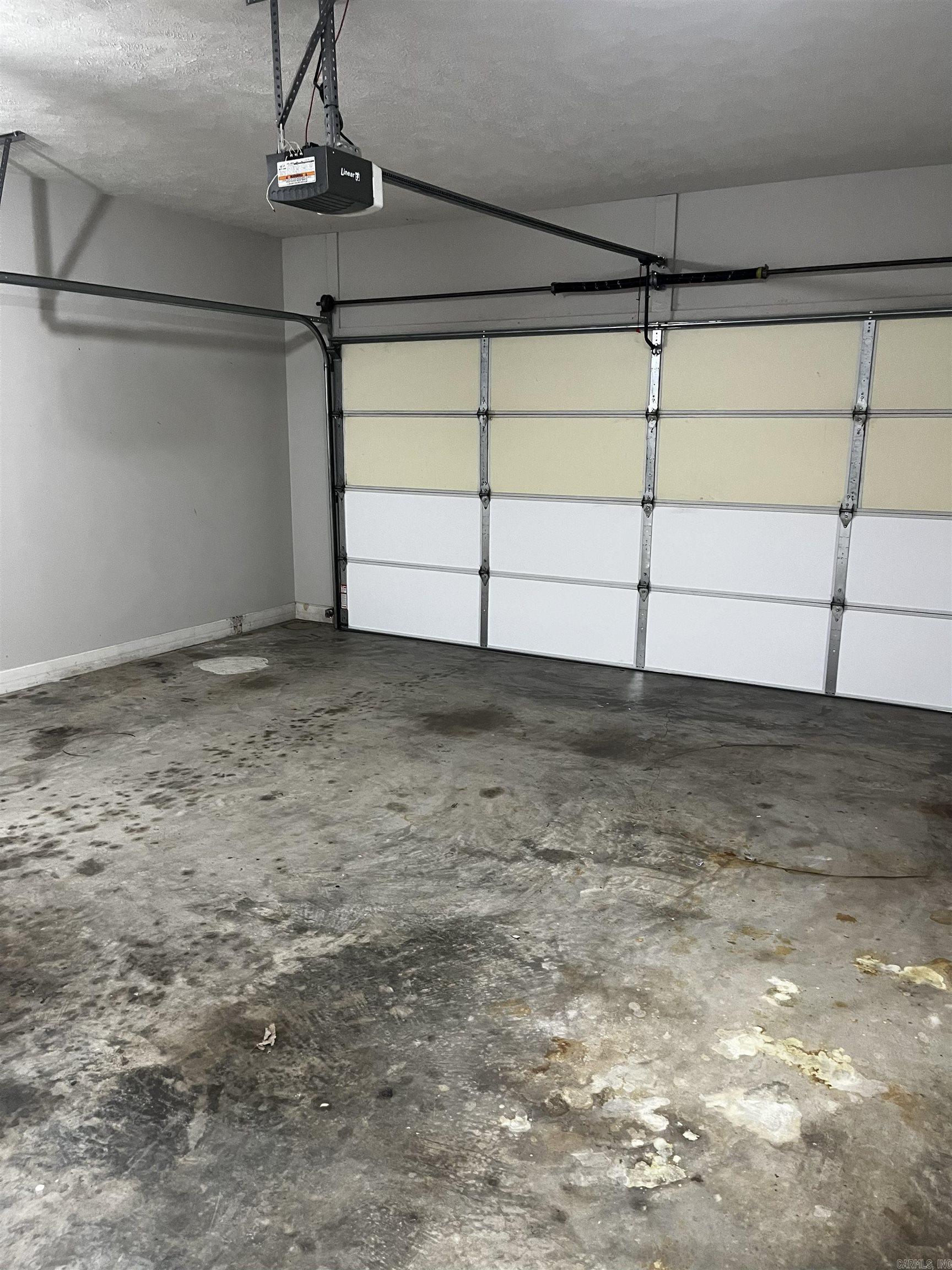 TRIPLE J ESTATES - Residential