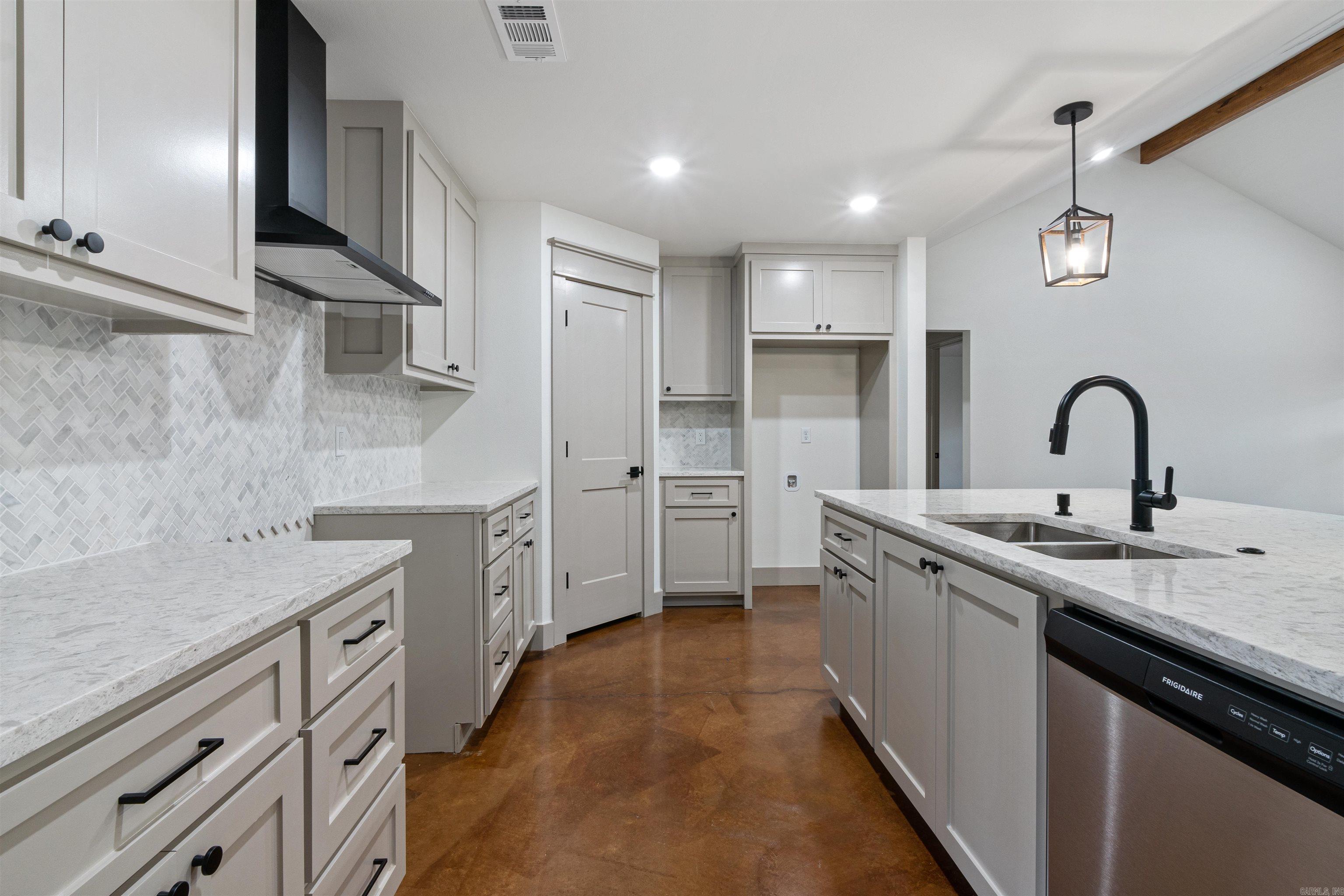 WOODED ACRES - Residential