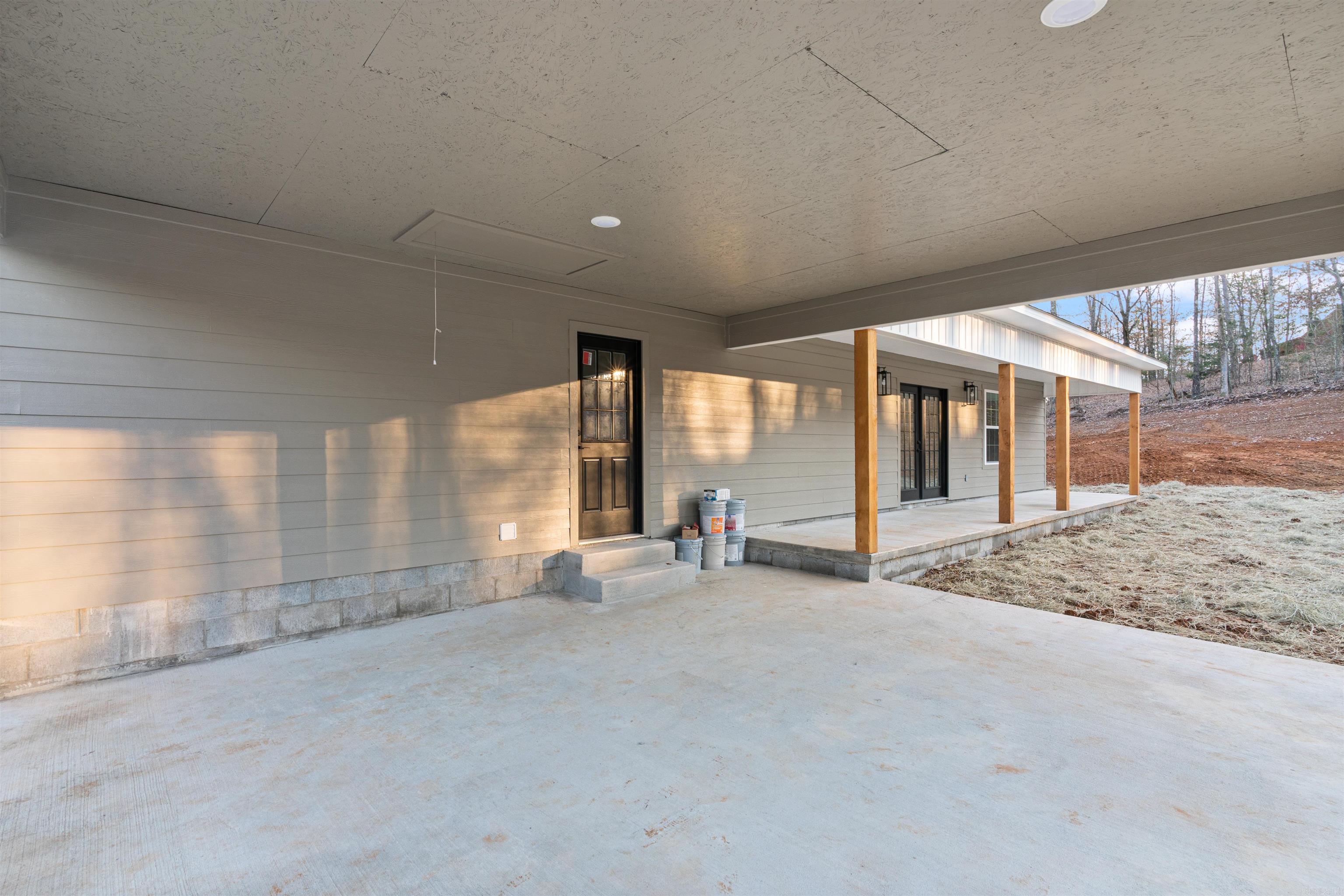 WOODED ACRES - Residential