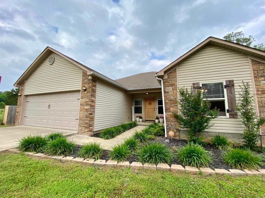 Check out this quiet country setting on the outskirts of town! This beautiful home sits on 0.73 acres and is less than five minutes to Batesville. With an open floor plan featuring 4 bedrooms, 2 baths, a screened-in porch, a large fenced-in back yard, and a 2 car garage, this home is perfect for families and entertaining. The kitchen offers plenty of storage along with stainless steel appliances and opens to a screened-in porch for summertime dining or a game of pool. The porch leads to a large fenced-in back yard with an area for summertime grilling or sitting by a fire on cool fall nights. Adding to the spacious feel is a split bedroom floor plan, an extra roomy master suite with double vanities and a large walk-in closet, and the fourth bedroom can be used as a flex space if needed. Call me today to set up a showing to see this beautiful home! Gretchen Cooper, Realtor RE/MAX Edge Realty 870-291-0856