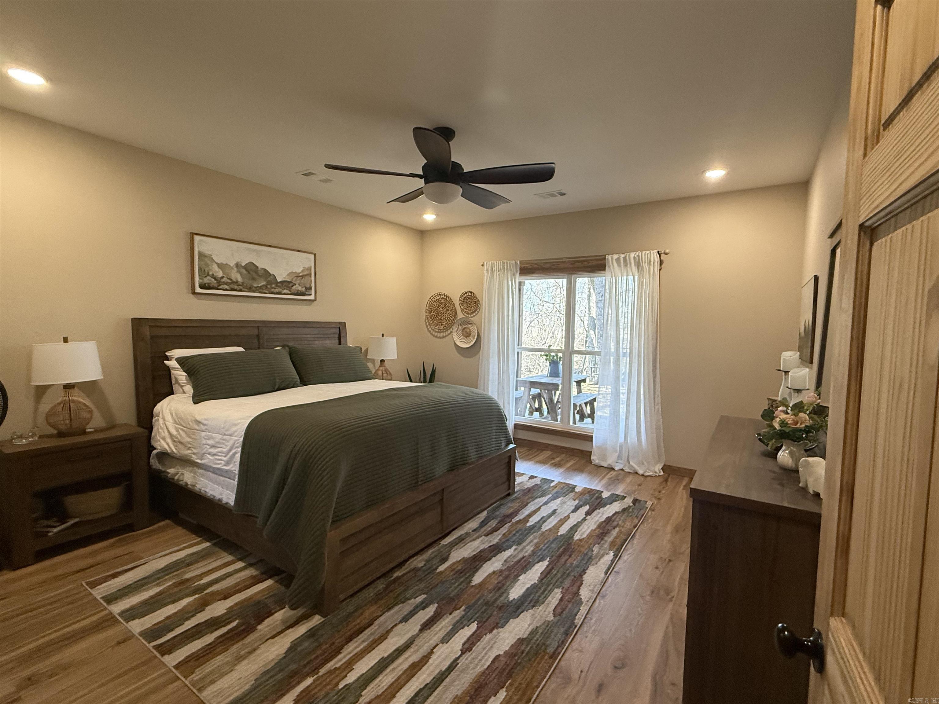 RIVER PLACE ESTATES - Residential