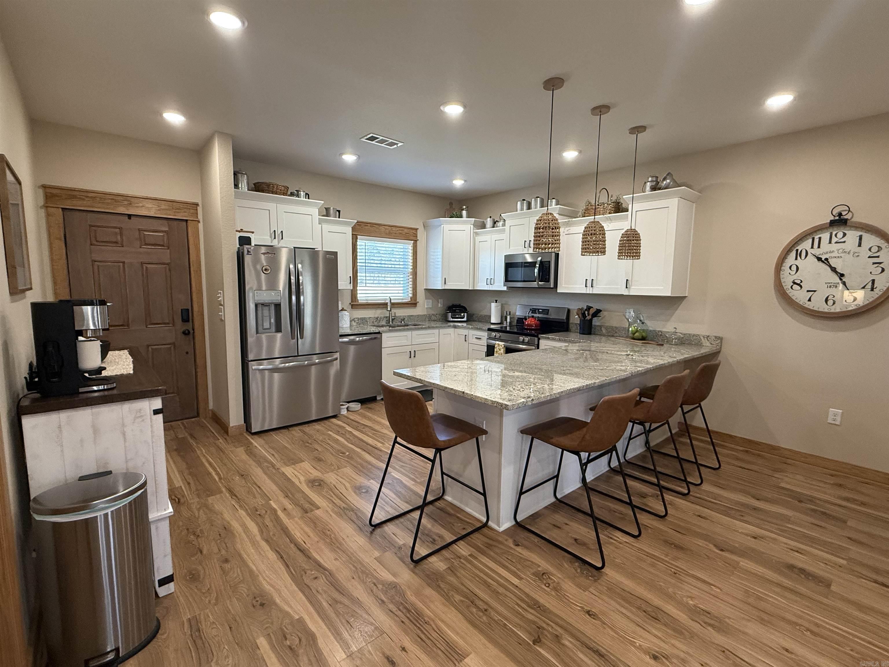 RIVER PLACE ESTATES - Residential