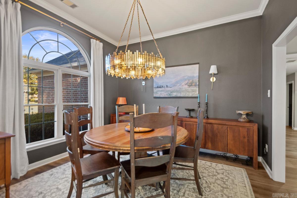 LONGHILLS VILLAGE - Residential