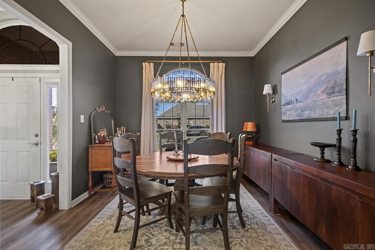 LONGHILLS VILLAGE - Residential