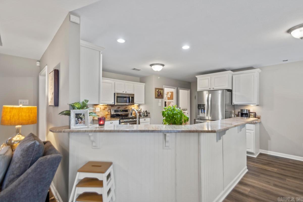 LONGHILLS VILLAGE - Residential