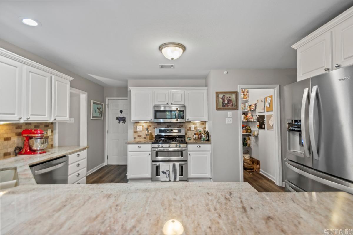 LONGHILLS VILLAGE - Residential