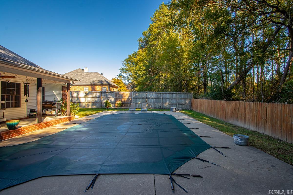 LONGHILLS VILLAGE - Residential