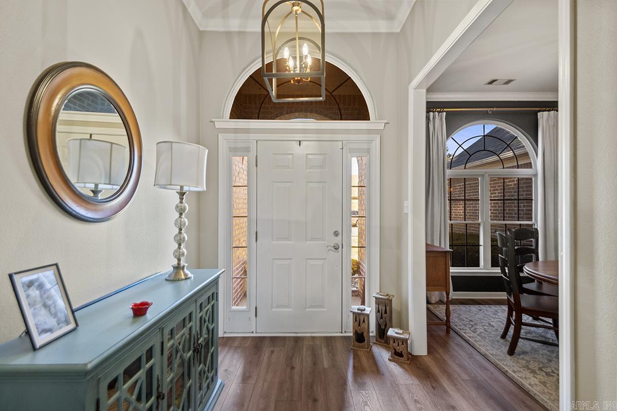 LONGHILLS VILLAGE - Residential