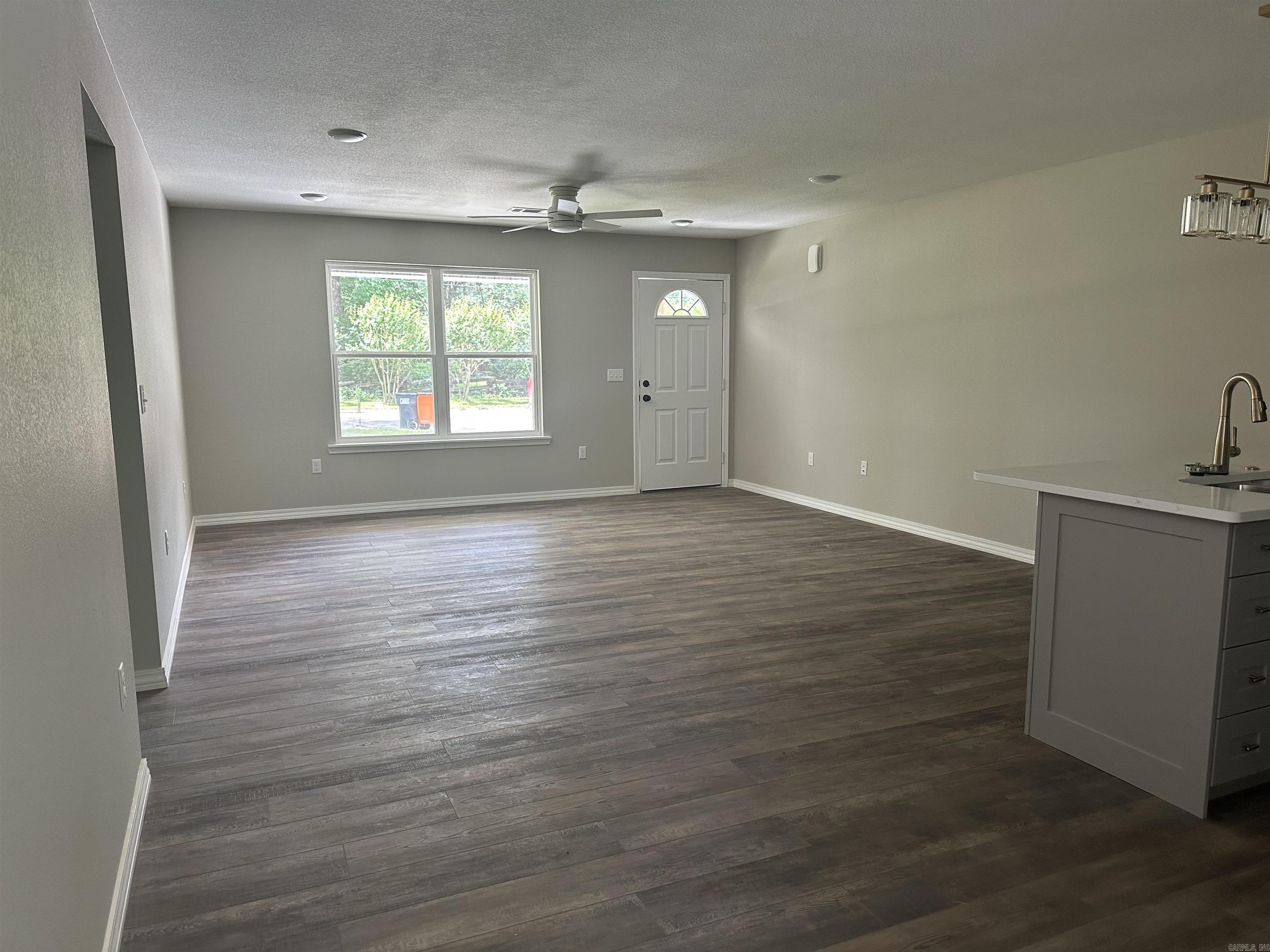 MCARTHUR - Residential