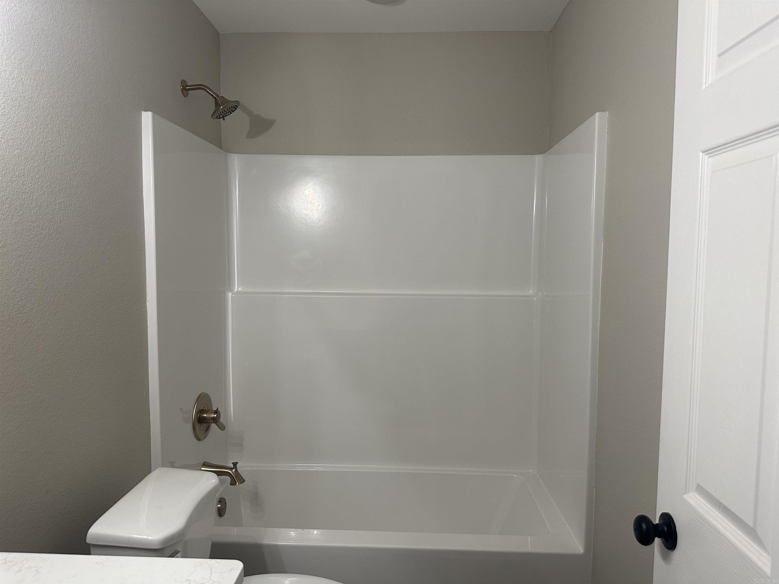 MCARTHUR - Residential