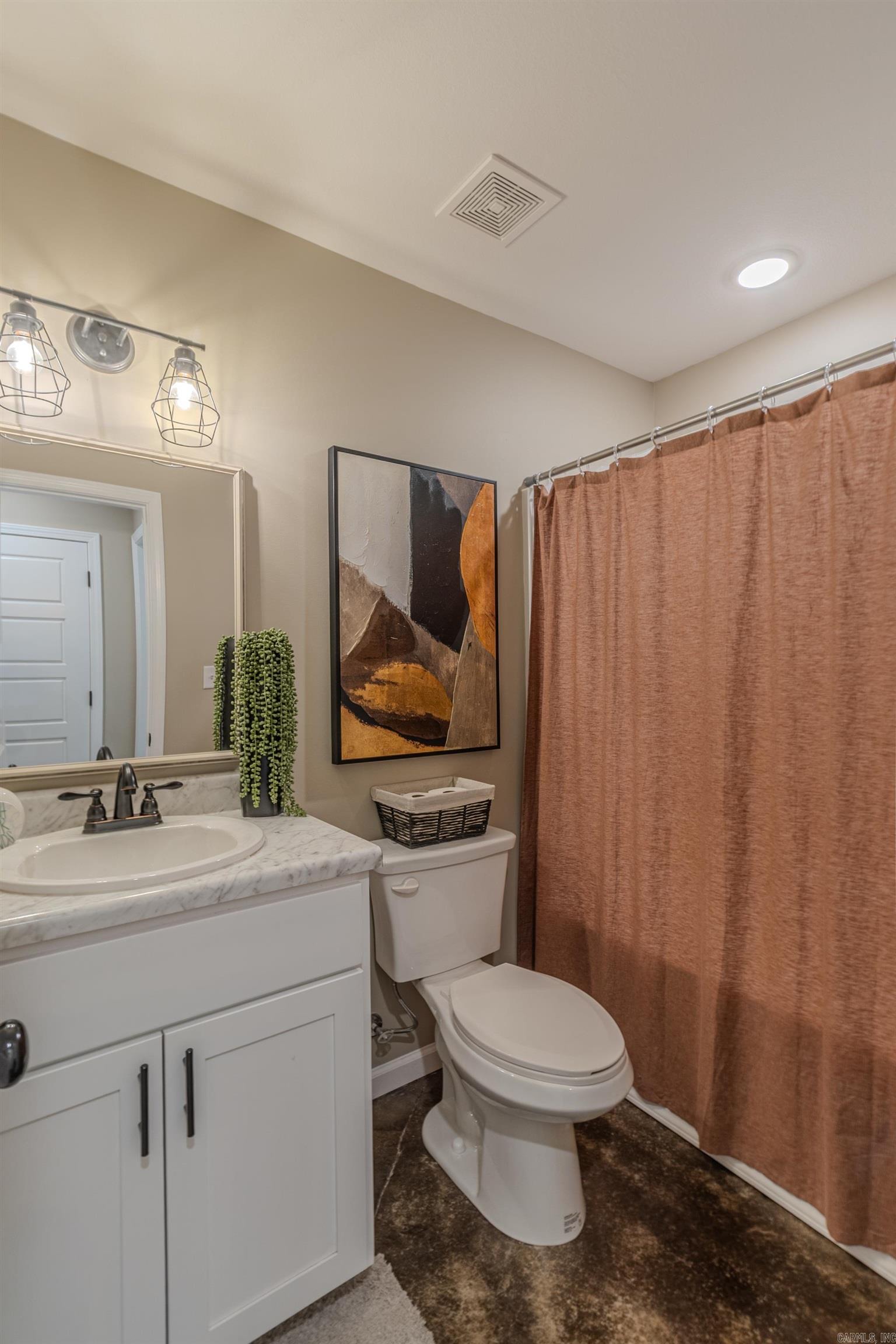 JOHNSON CREEK SOUTH - Residential