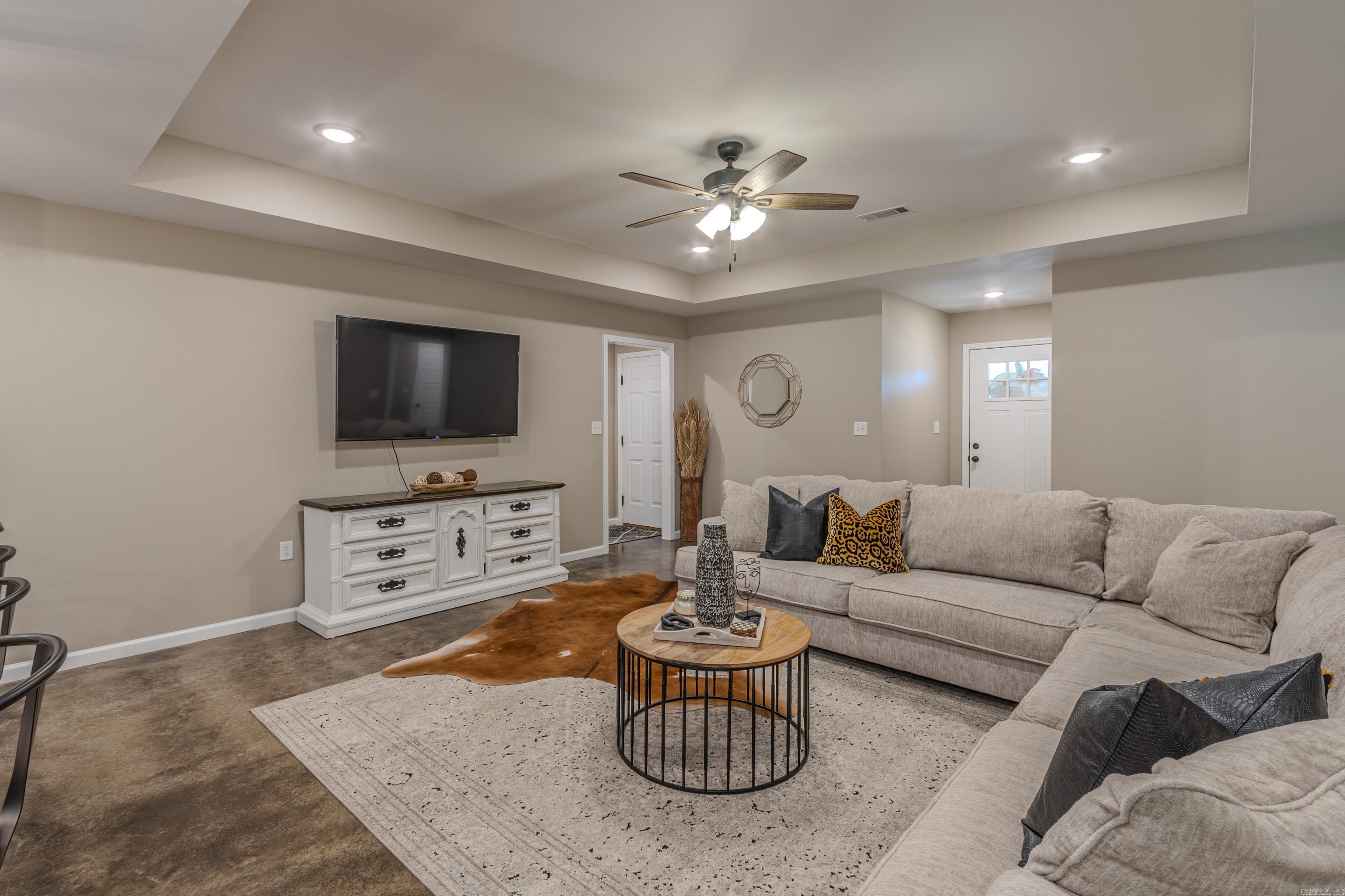JOHNSON CREEK SOUTH - Residential