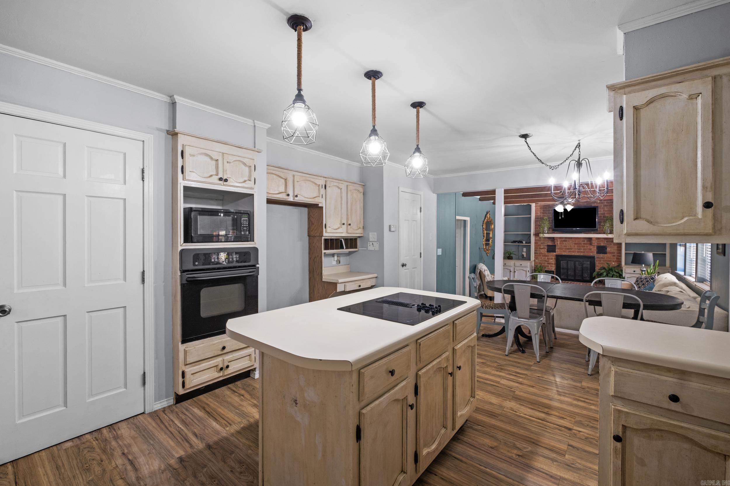 DARK FOREST PLACE - Residential