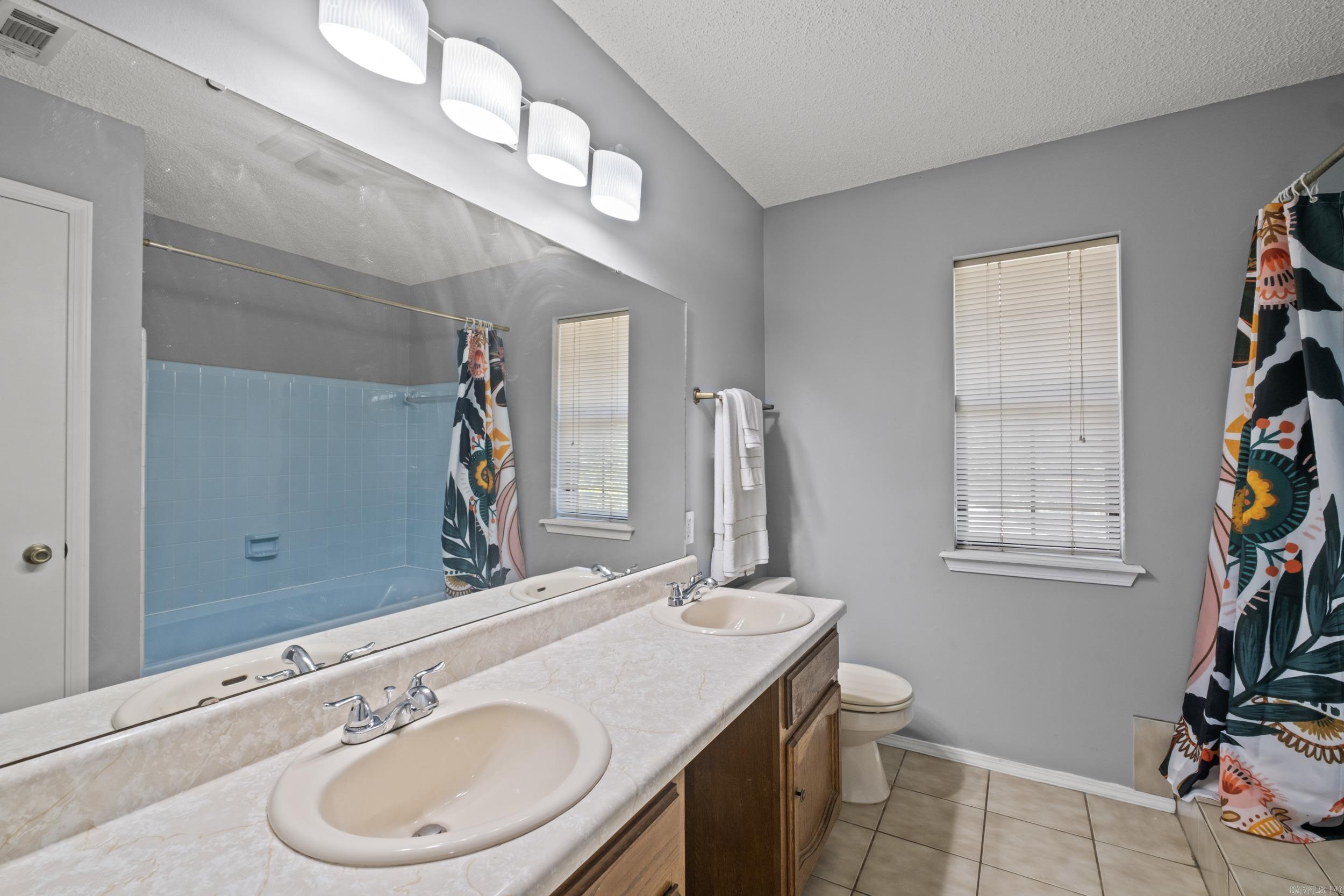 DARK FOREST PLACE - Residential