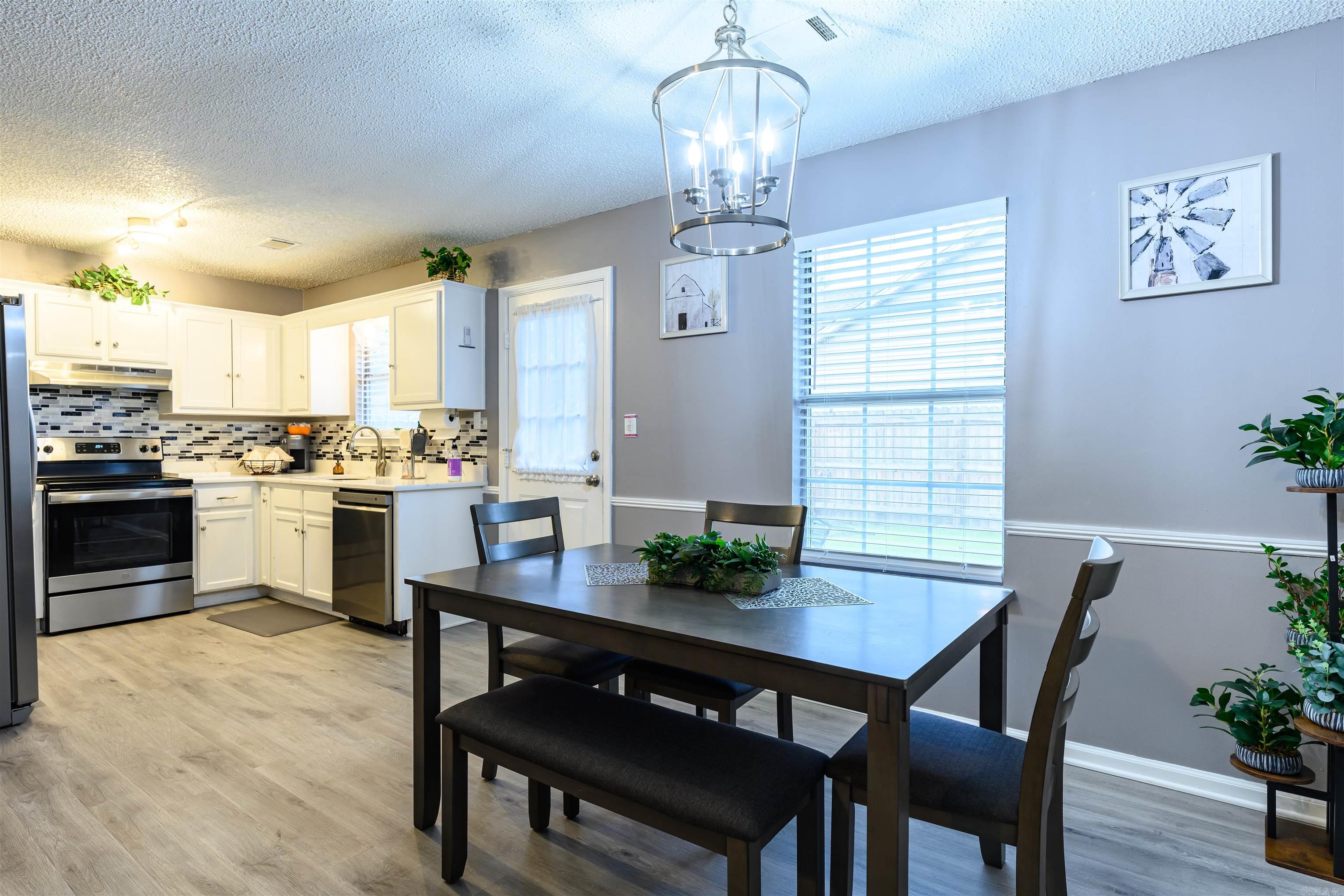 PINEDALE COVE - Residential