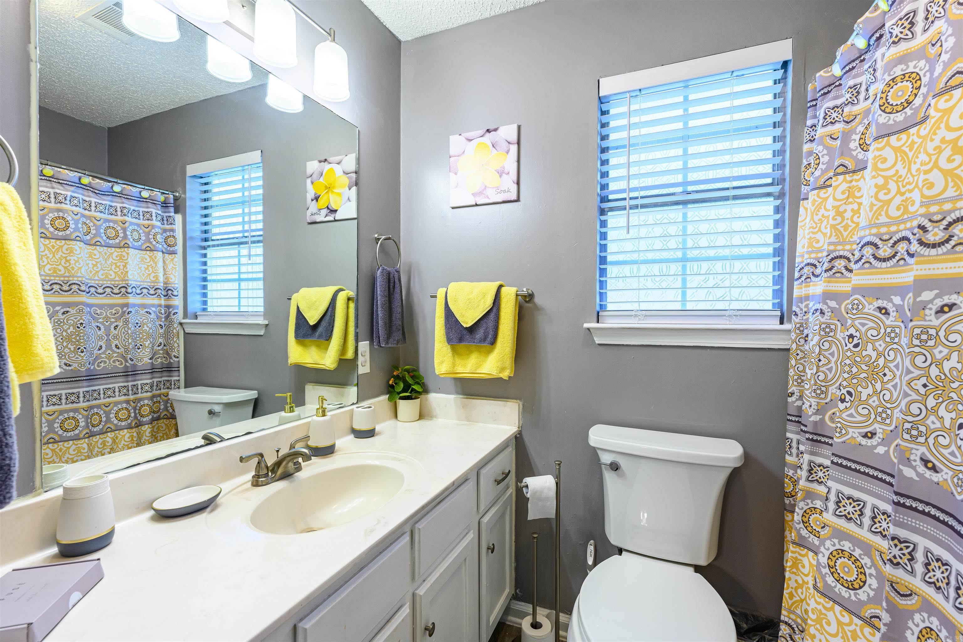 PINEDALE COVE - Residential