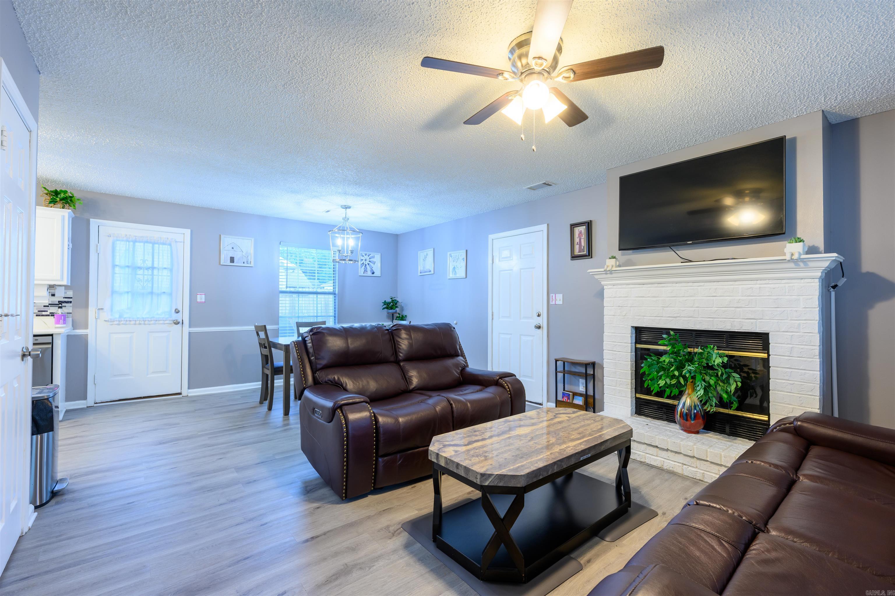 PINEDALE COVE - Residential