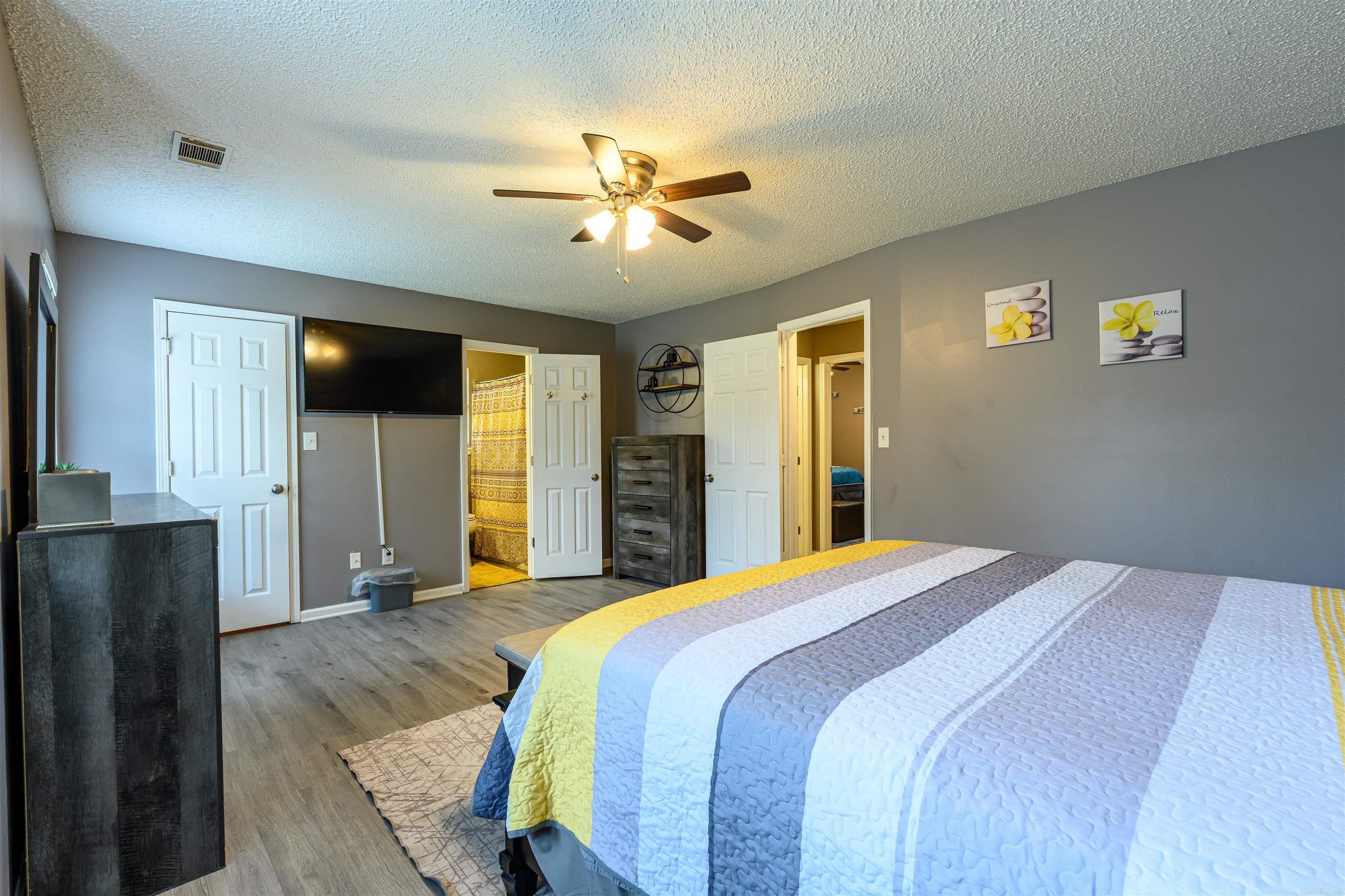 PINEDALE COVE - Residential