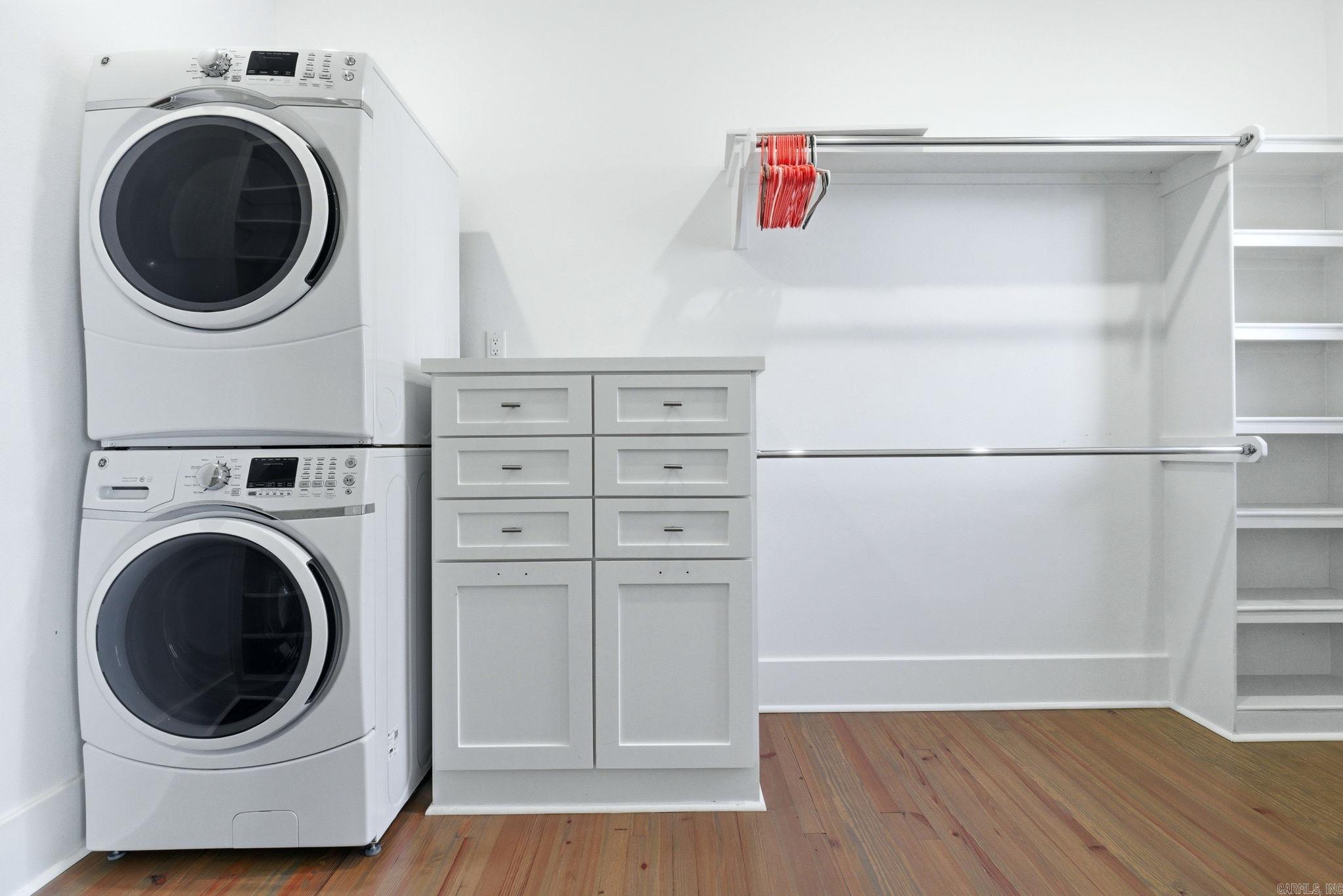 MIDLAND HILLS - Residential