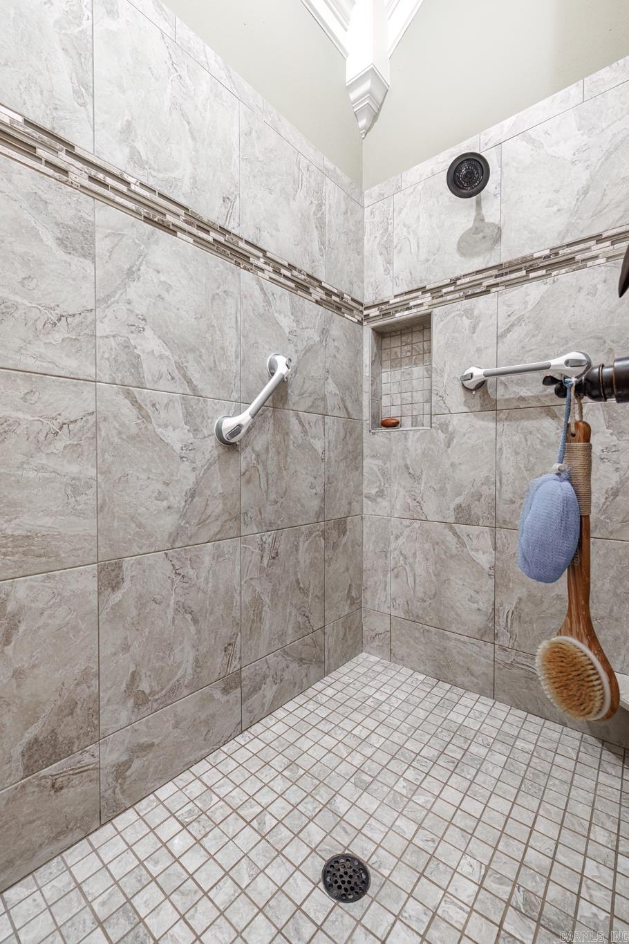 Isabella - Residential