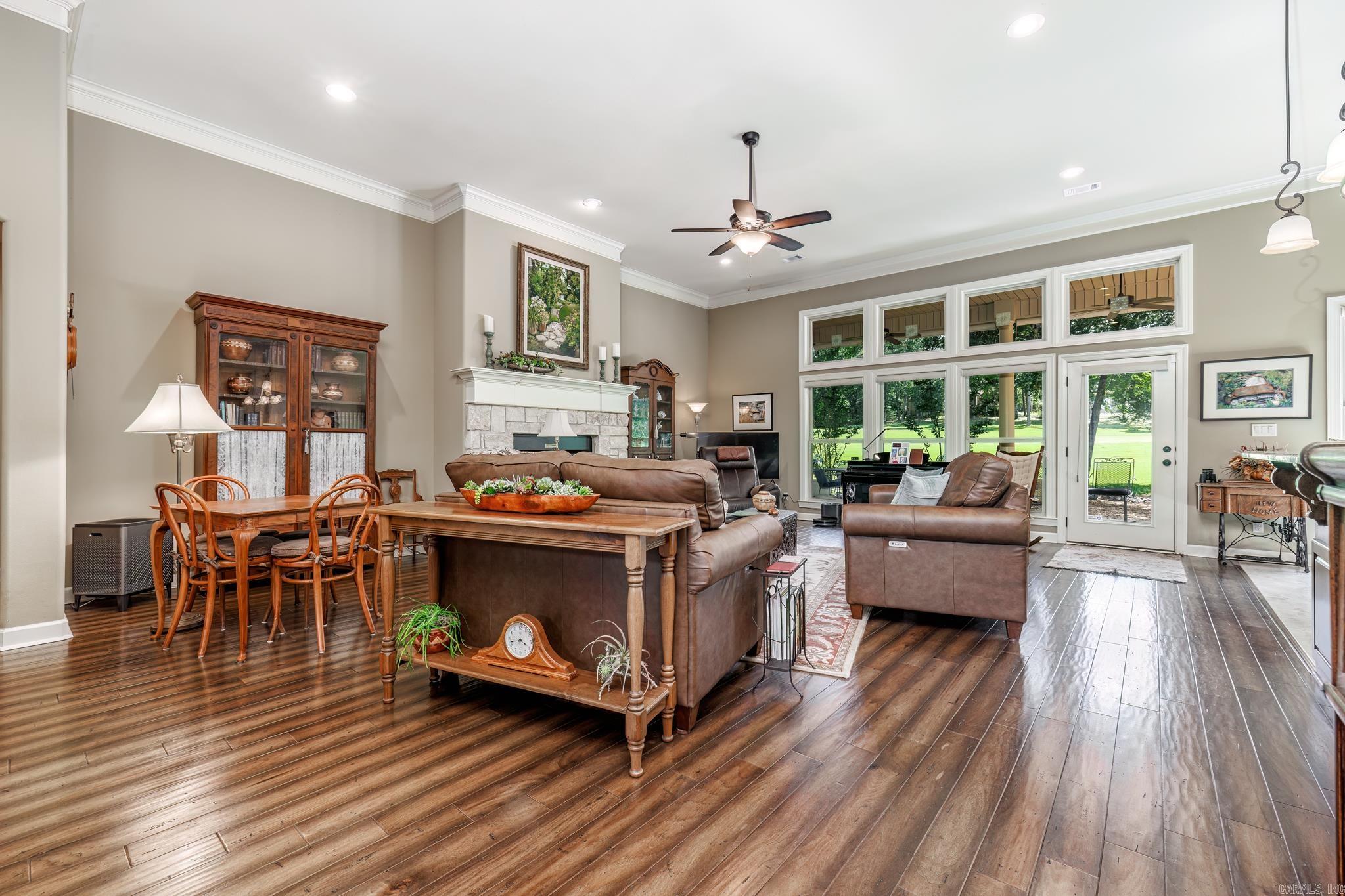 Isabella - Residential