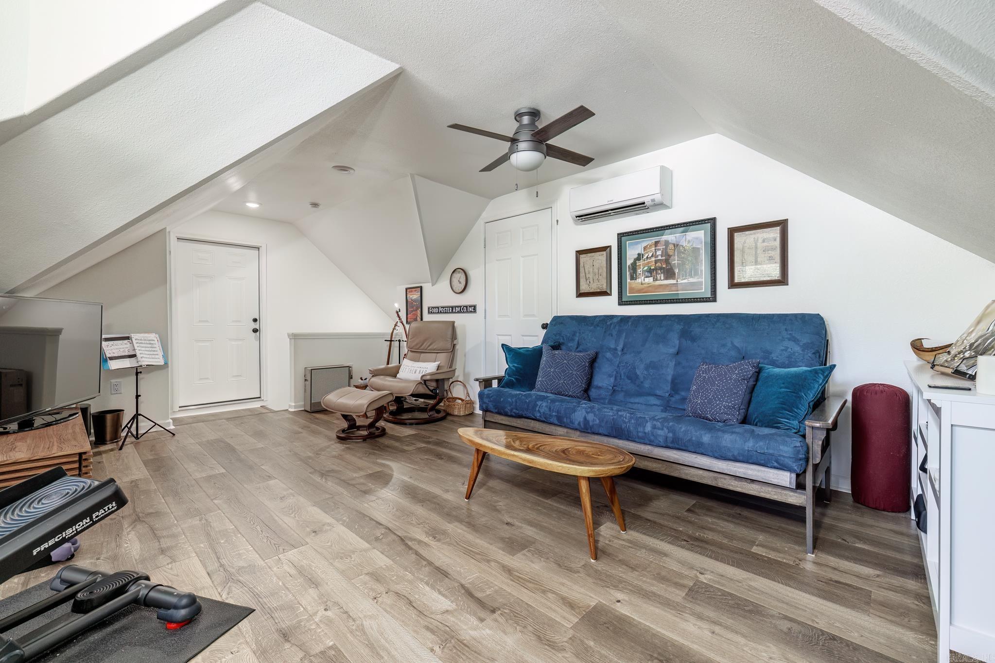 Isabella - Residential