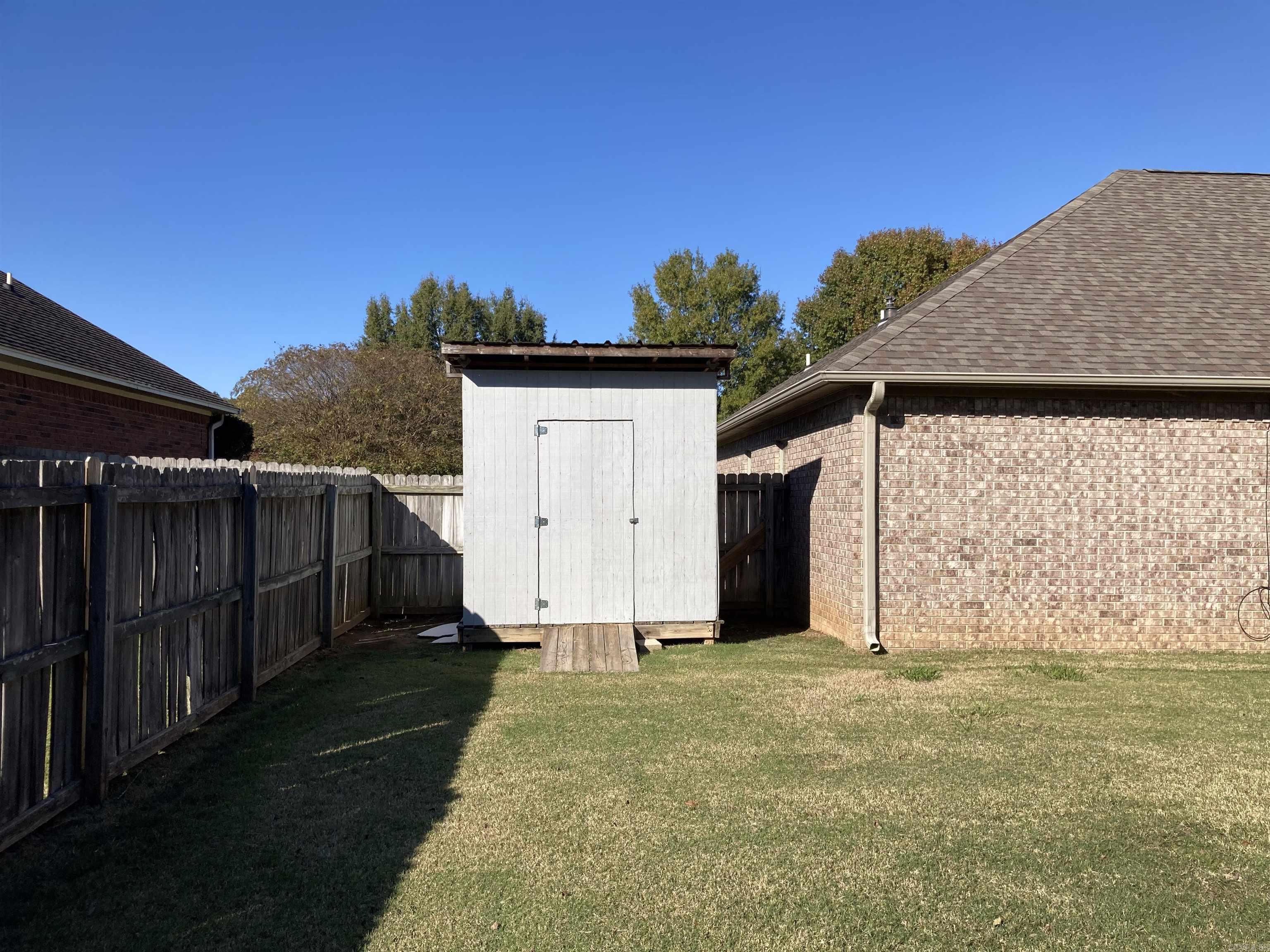 Autumn Estates - Residential Lease