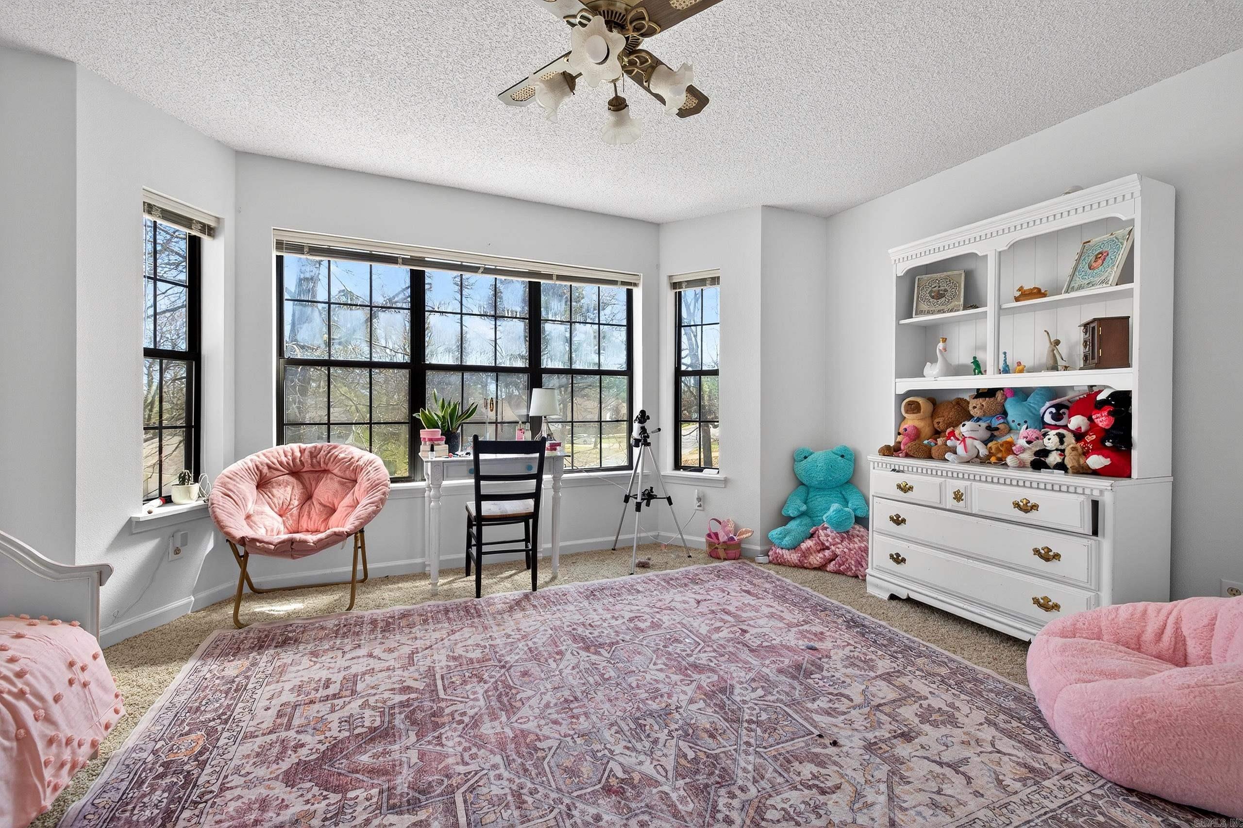 DARK FOREST PLACE - Residential