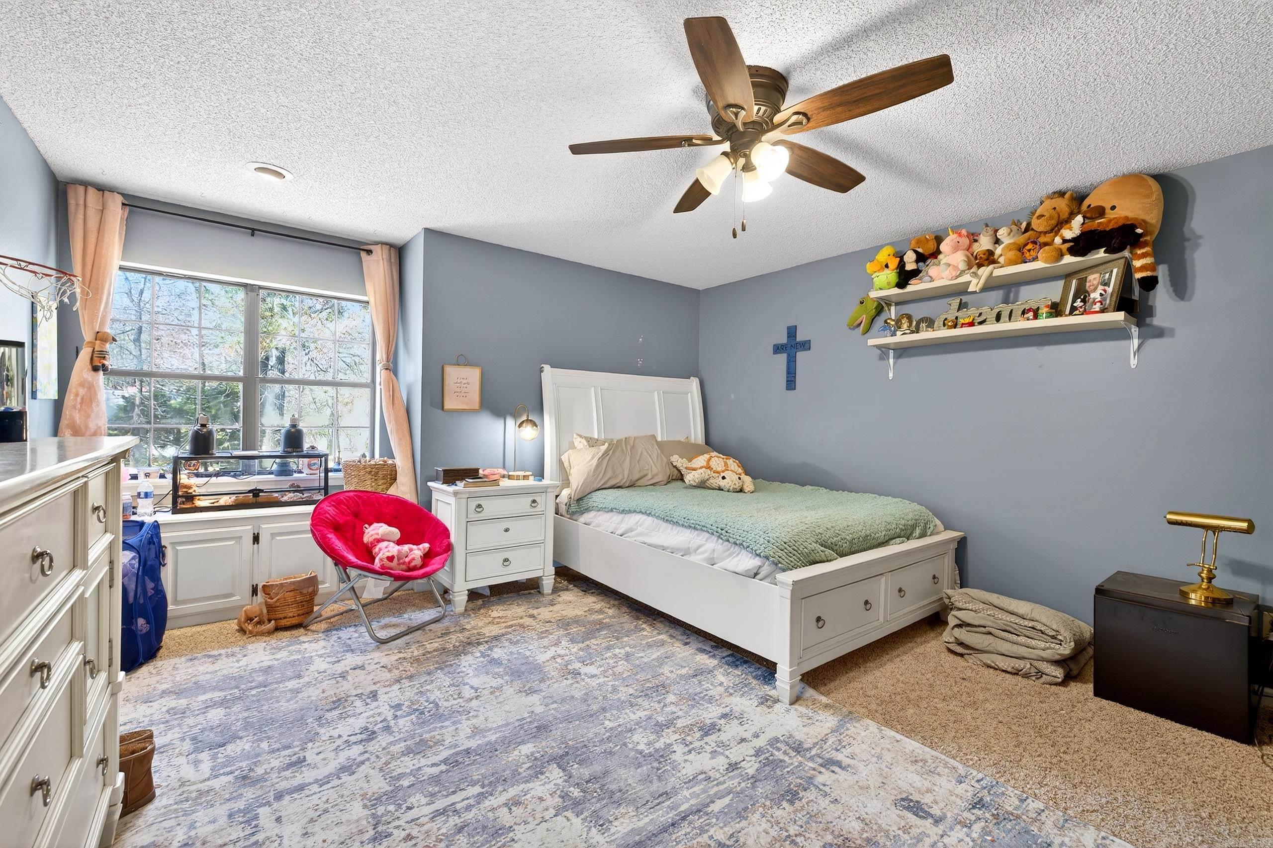 DARK FOREST PLACE - Residential