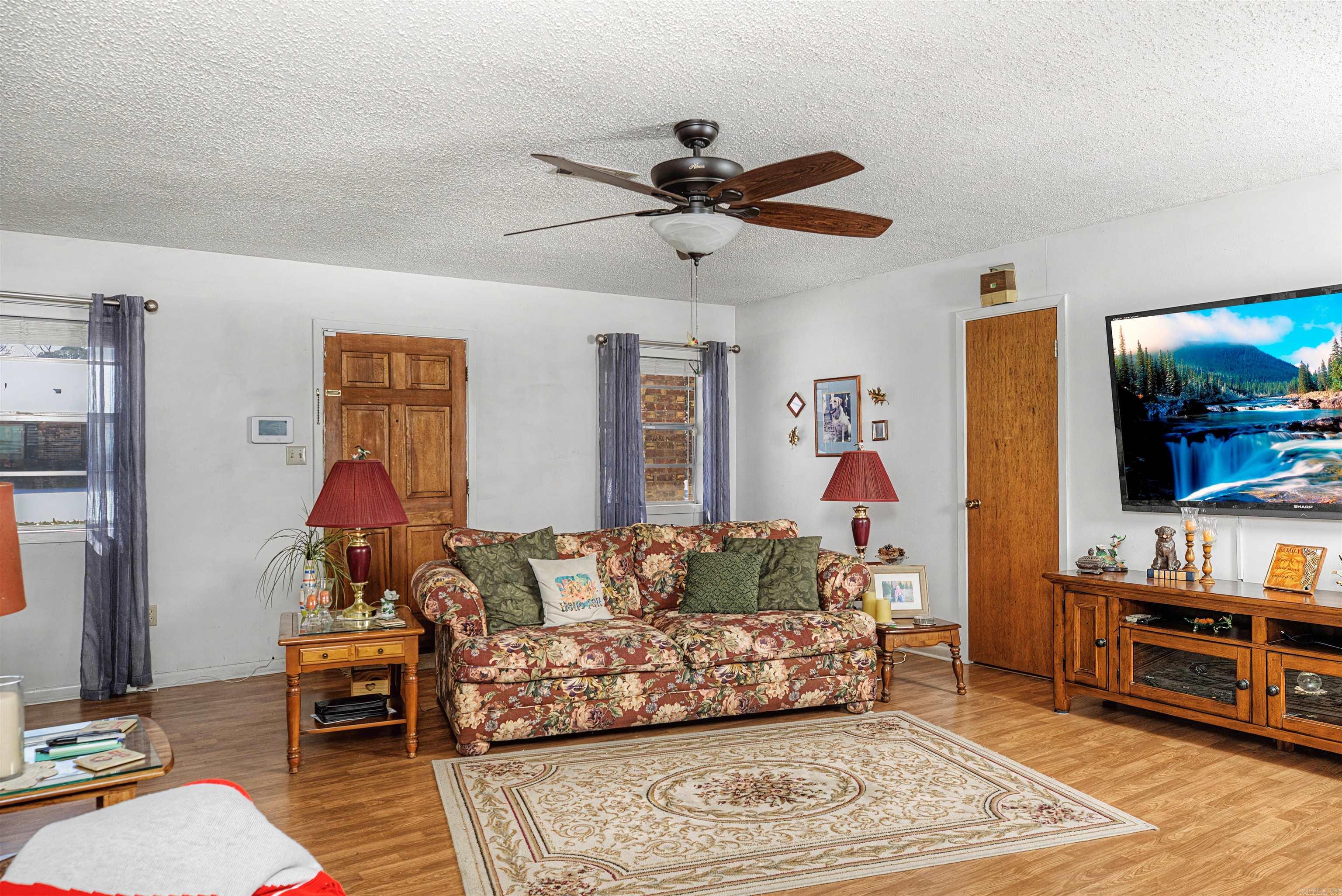 INDIAN HILLS PHASE - Residential