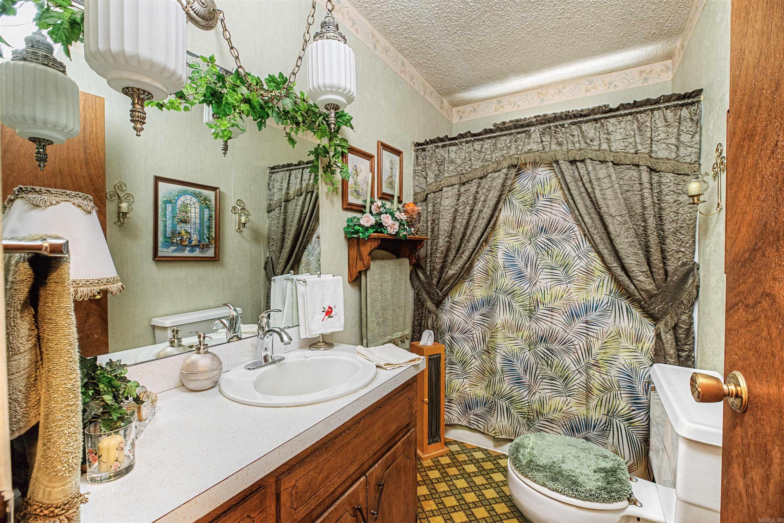 INDIAN HILLS PHASE - Residential