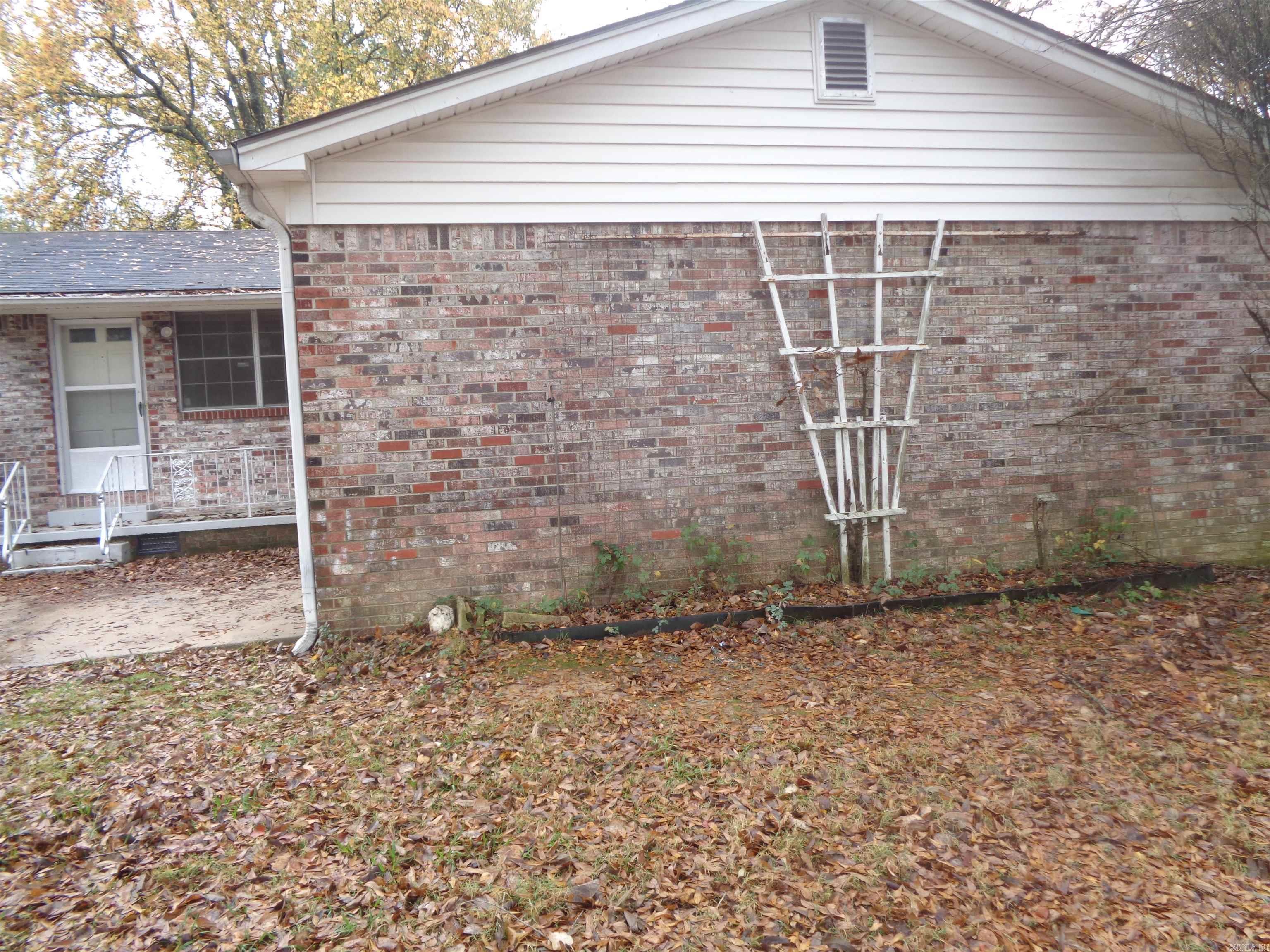 Cloverhill Place - Residential Lease