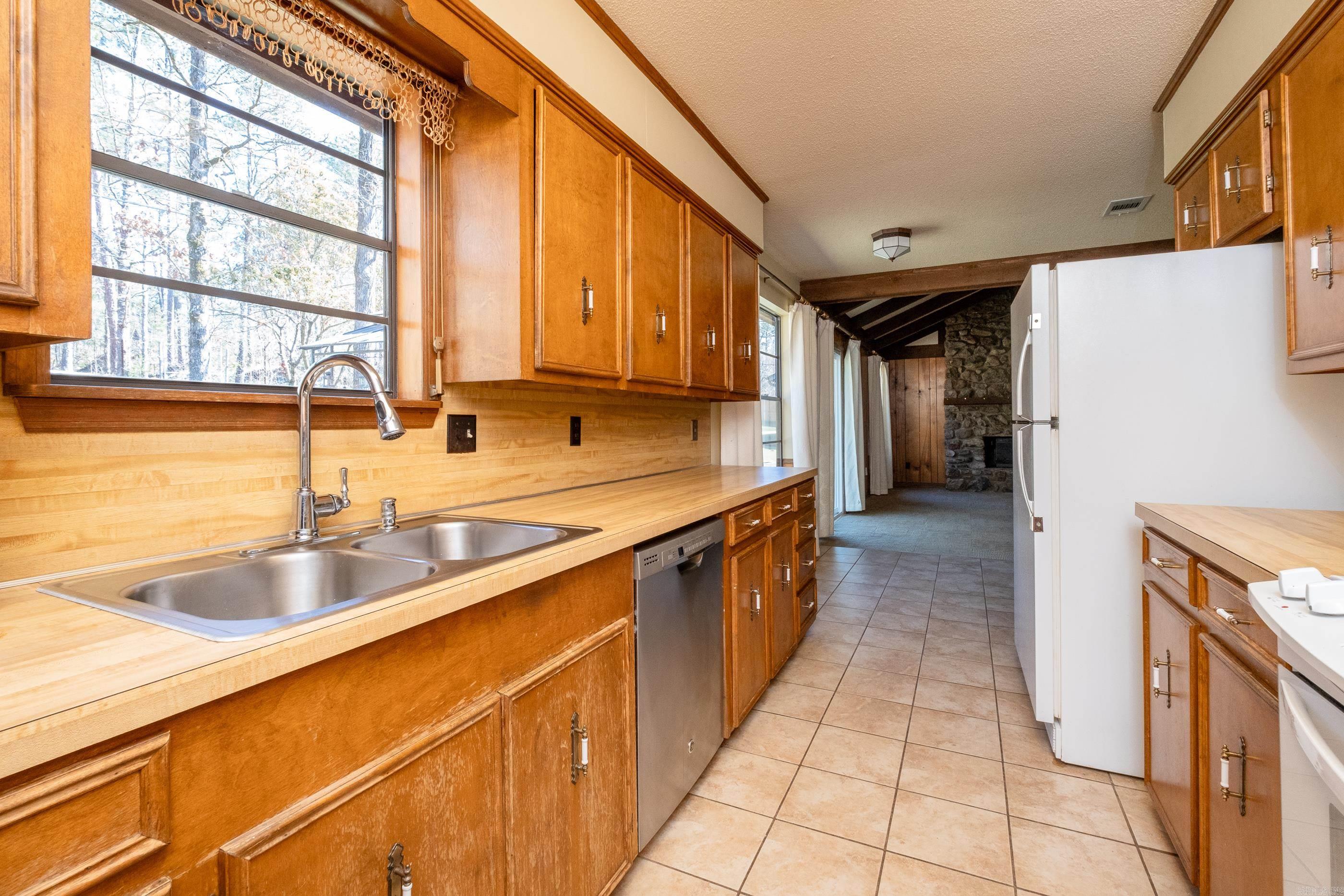 LEAWOOD MTN - Residential