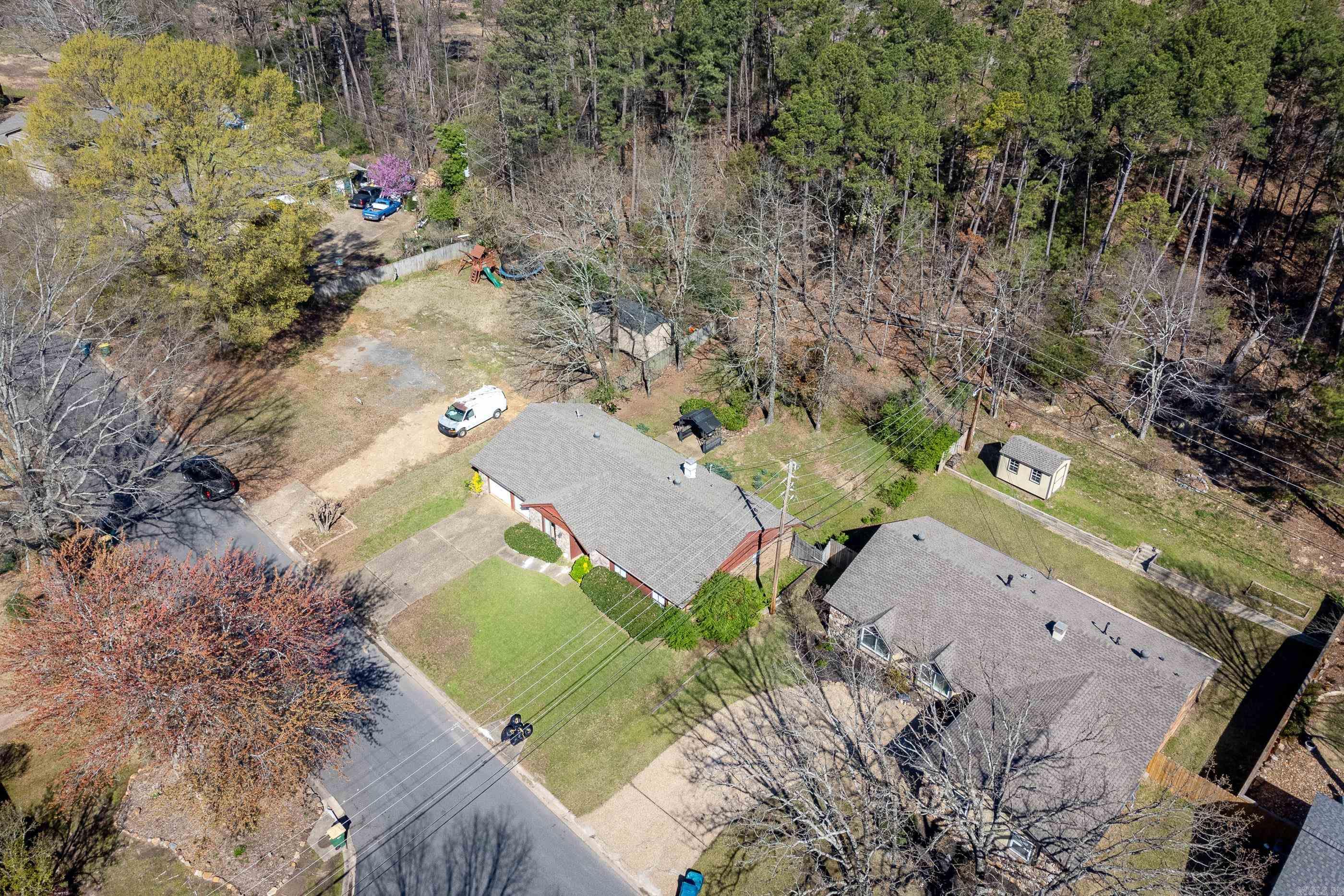 LEAWOOD MTN - Residential