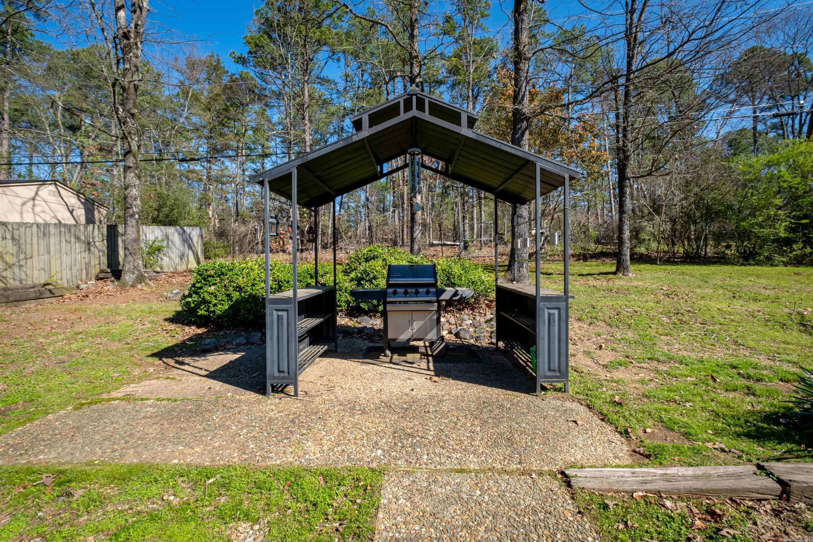 LEAWOOD MTN - Residential