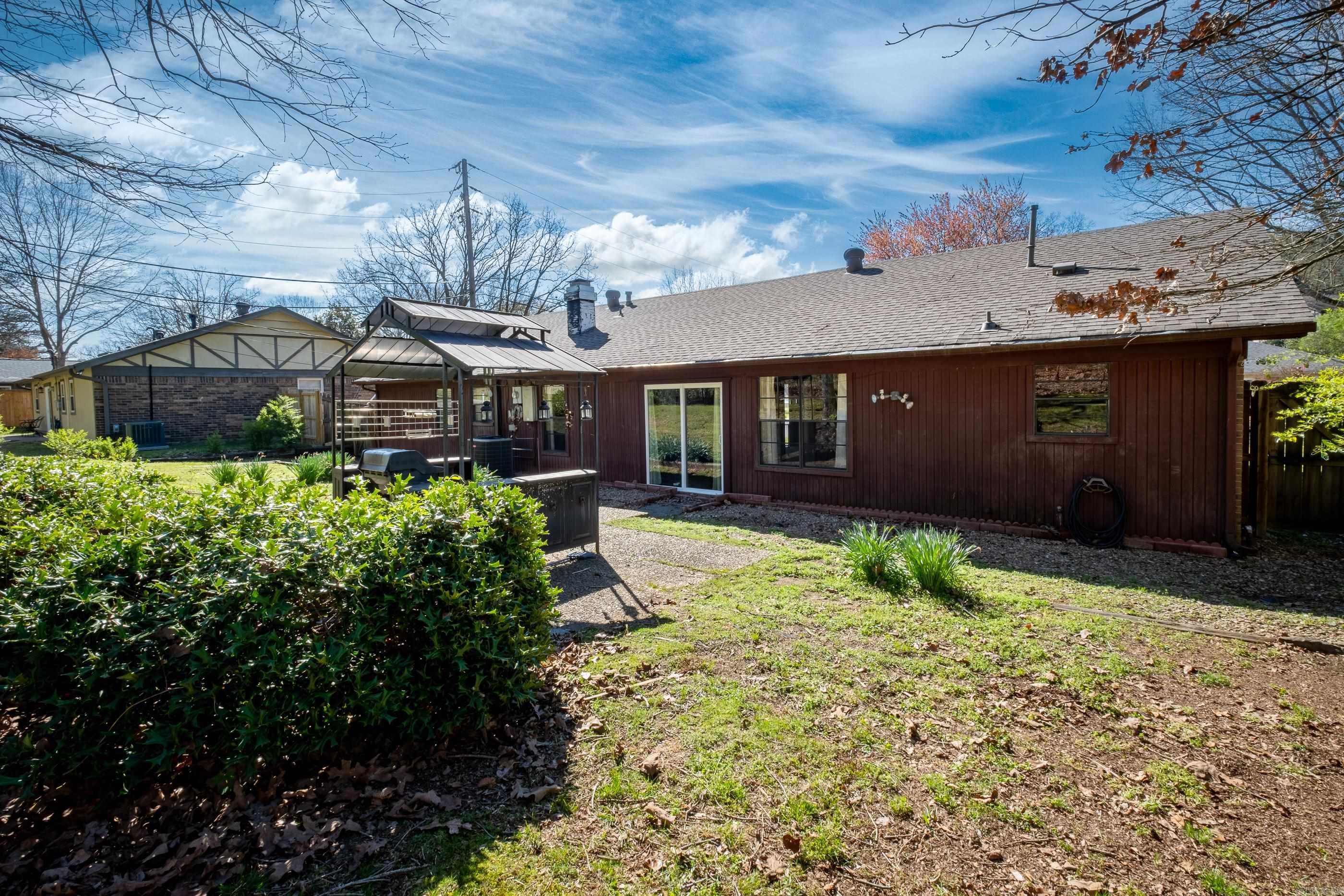 LEAWOOD MTN - Residential