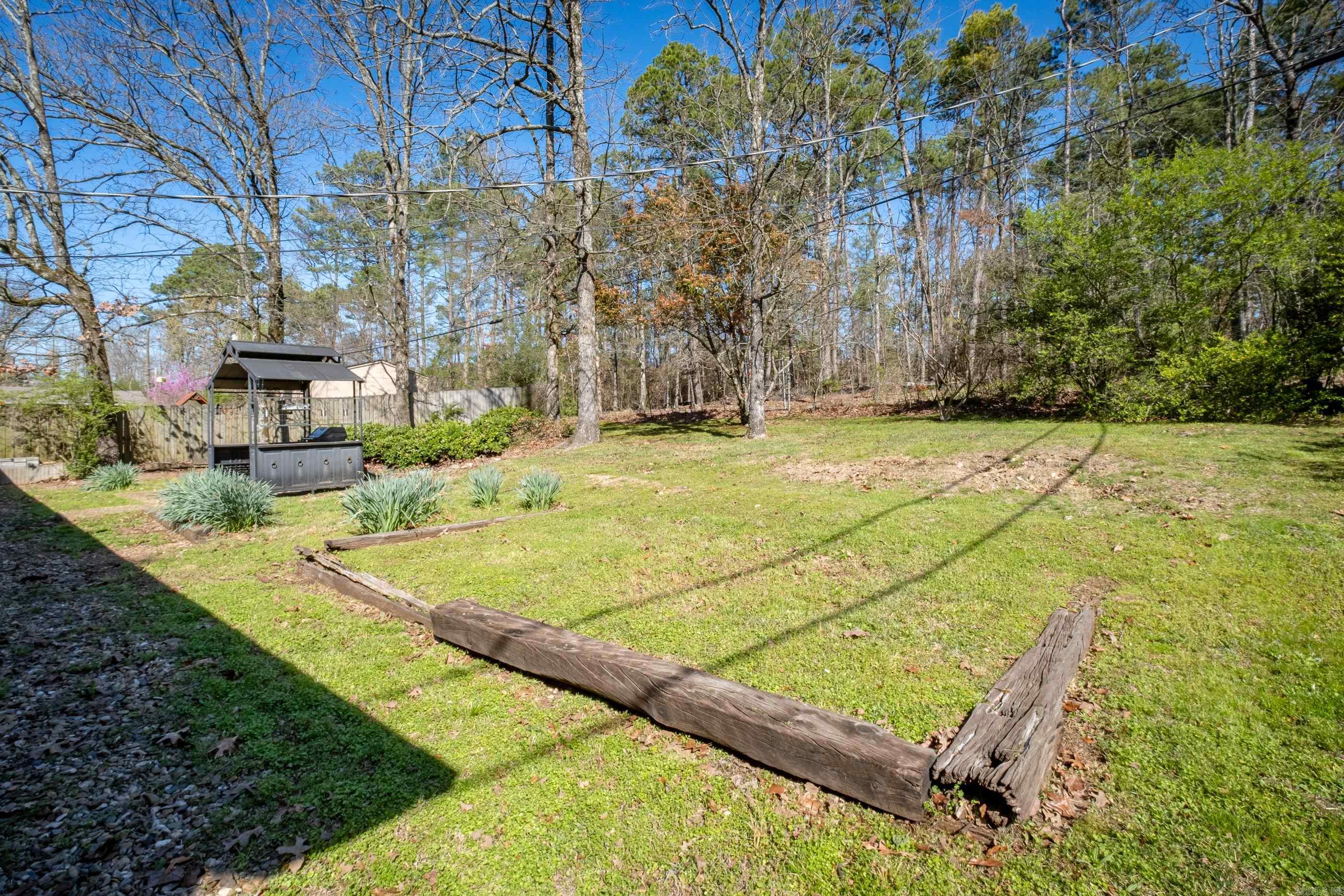 LEAWOOD MTN - Residential