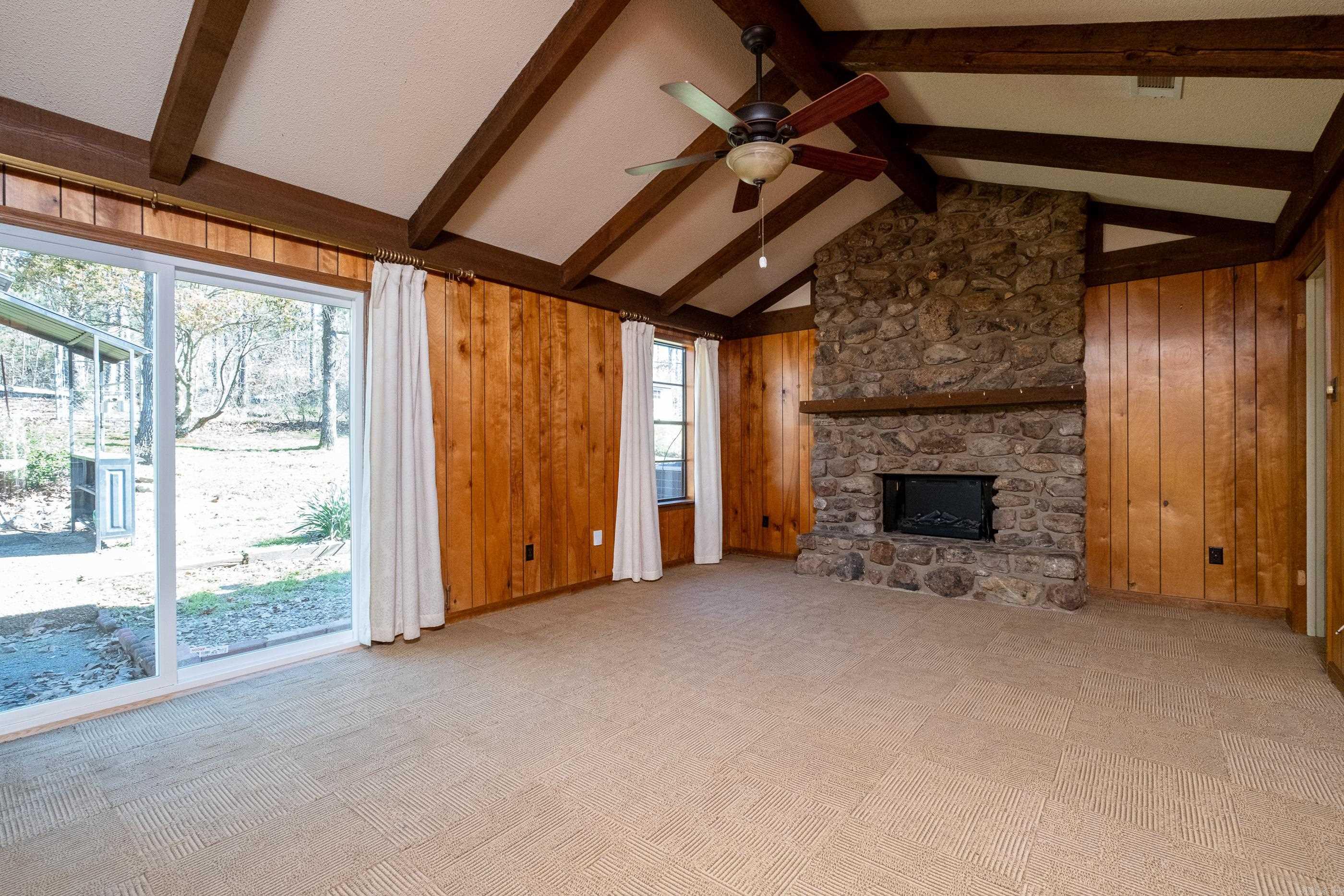 LEAWOOD MTN - Residential