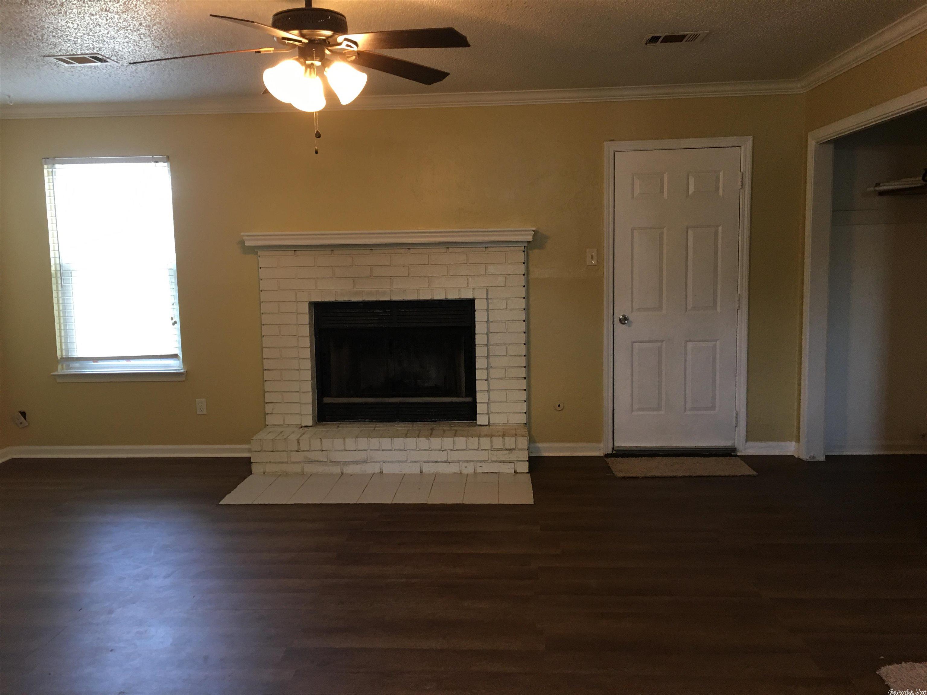 CLOVER RIDGE - Residential