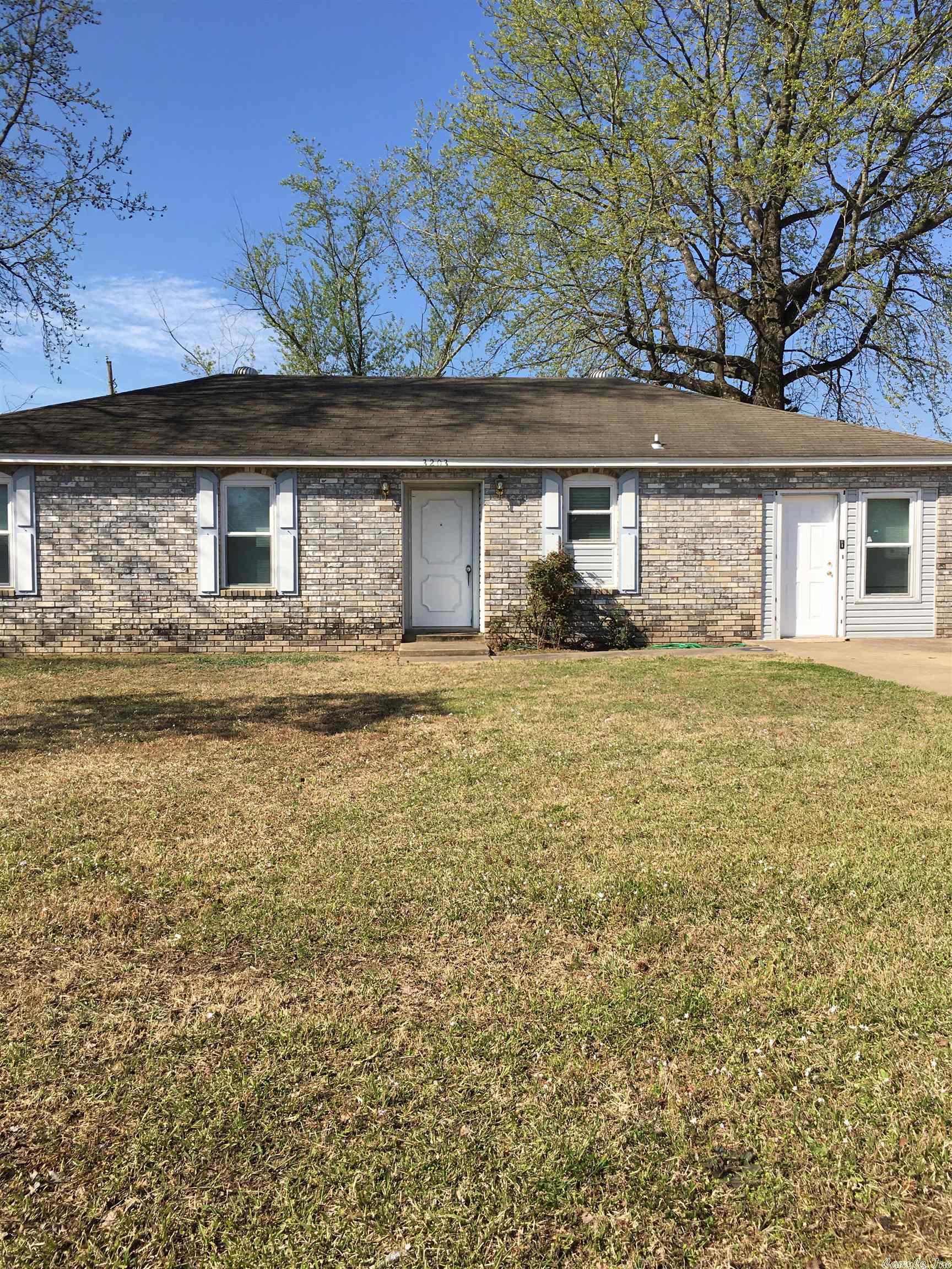 CLOVER RIDGE - Residential