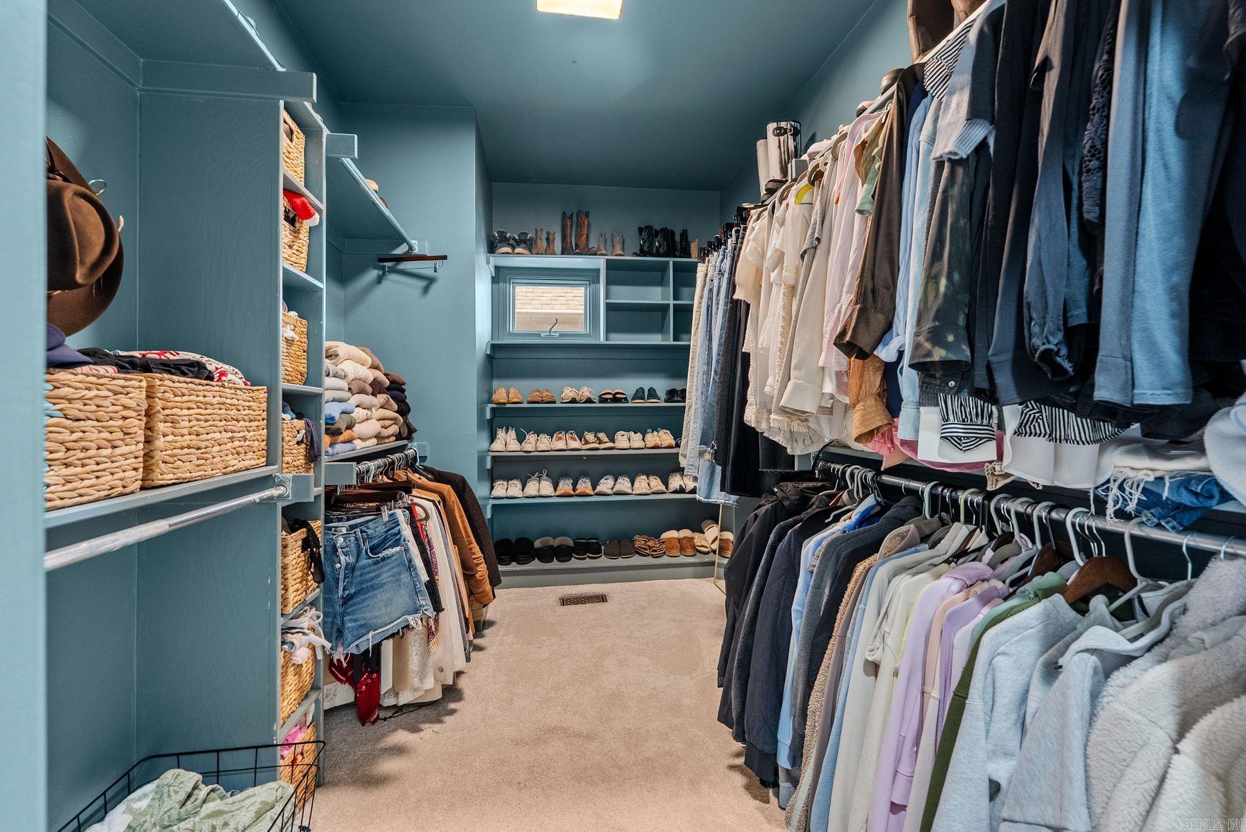 NEWTONS - Residential