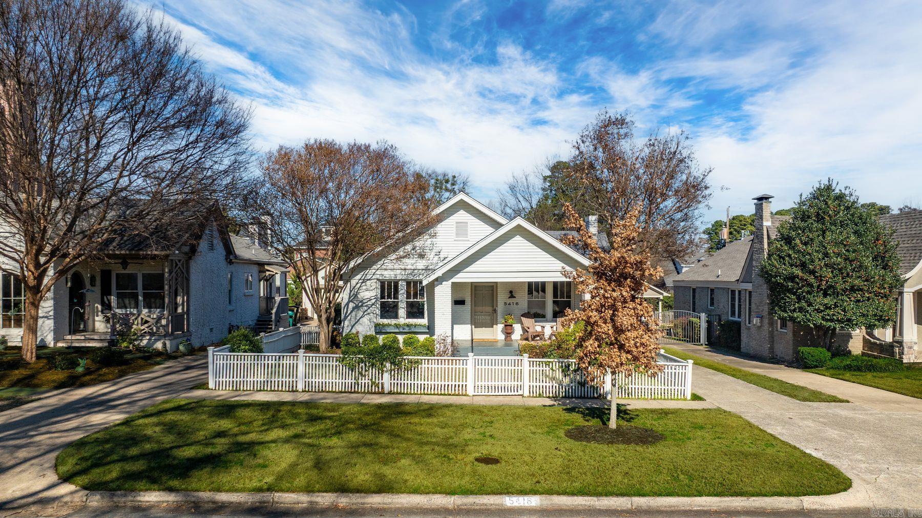 NEWTONS - Residential