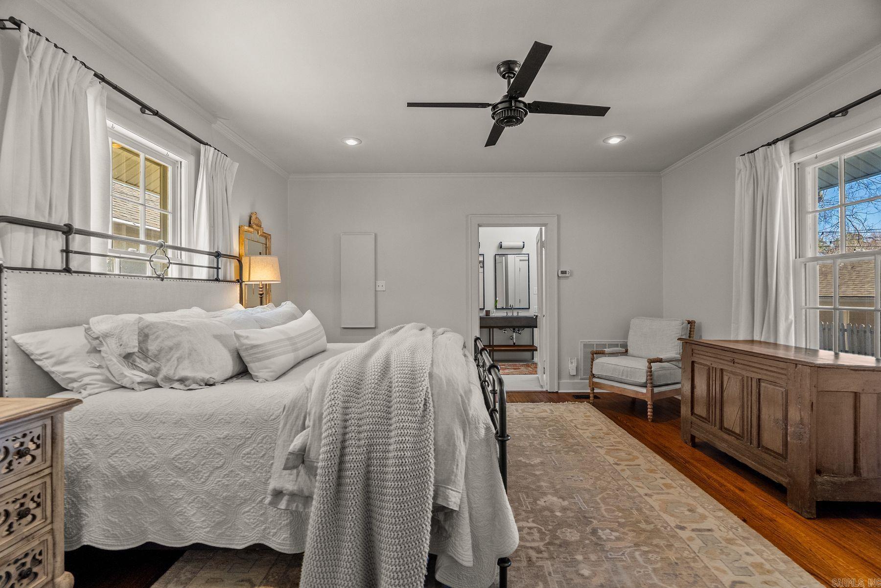 NEWTONS - Residential