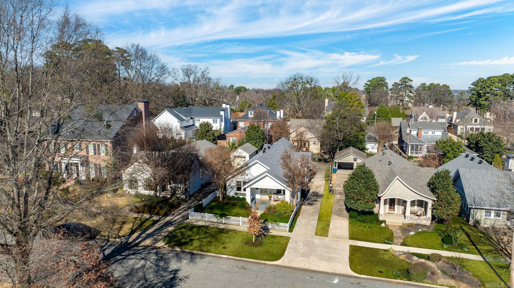 NEWTONS - Residential