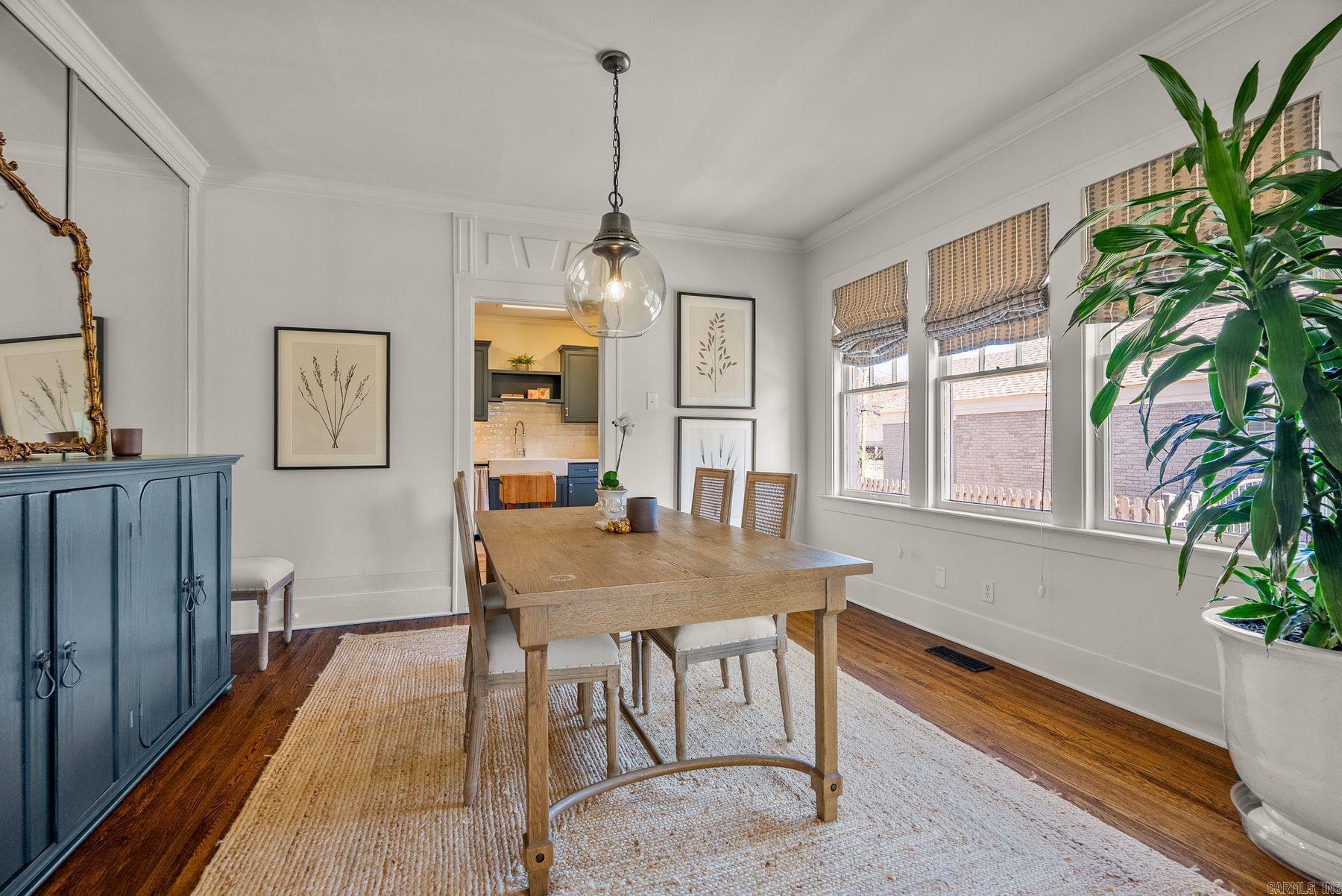 NEWTONS - Residential