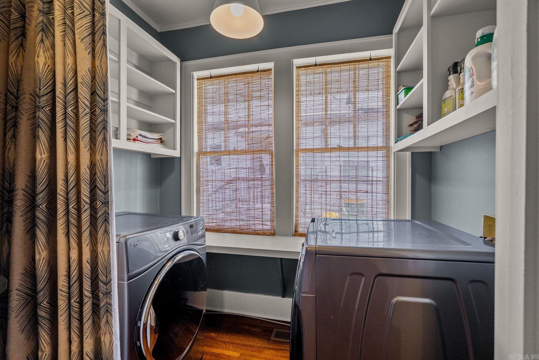 NEWTONS - Residential