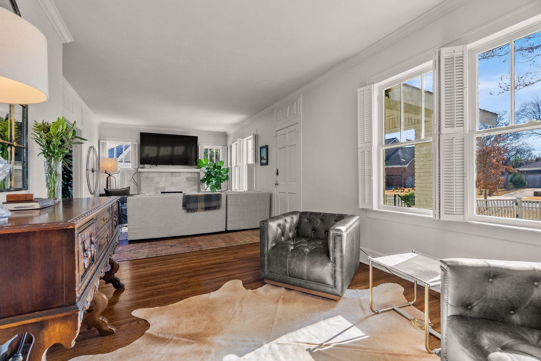 NEWTONS - Residential